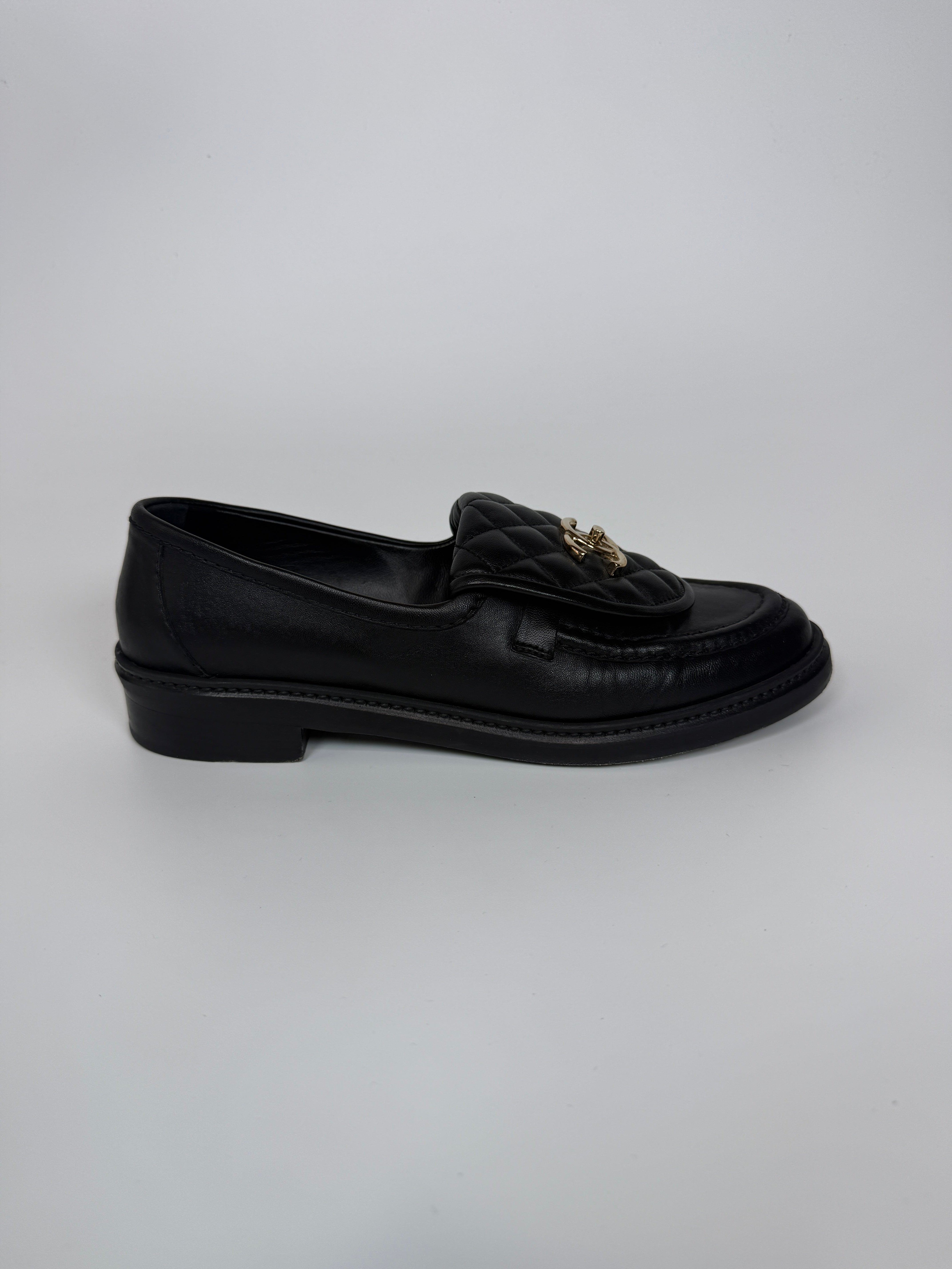 Chanel Black Quilted Leather Turnlock Loafers (Size 39/UK6)