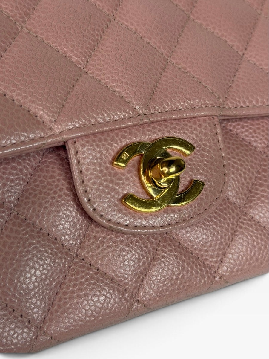 *RARE* Chanel Vintage Medium Classic Double Flap In Pink Caviar Leather With 24Kt Gold Hardware, authentic and preloved in overall excellent condition 100% guarantee.