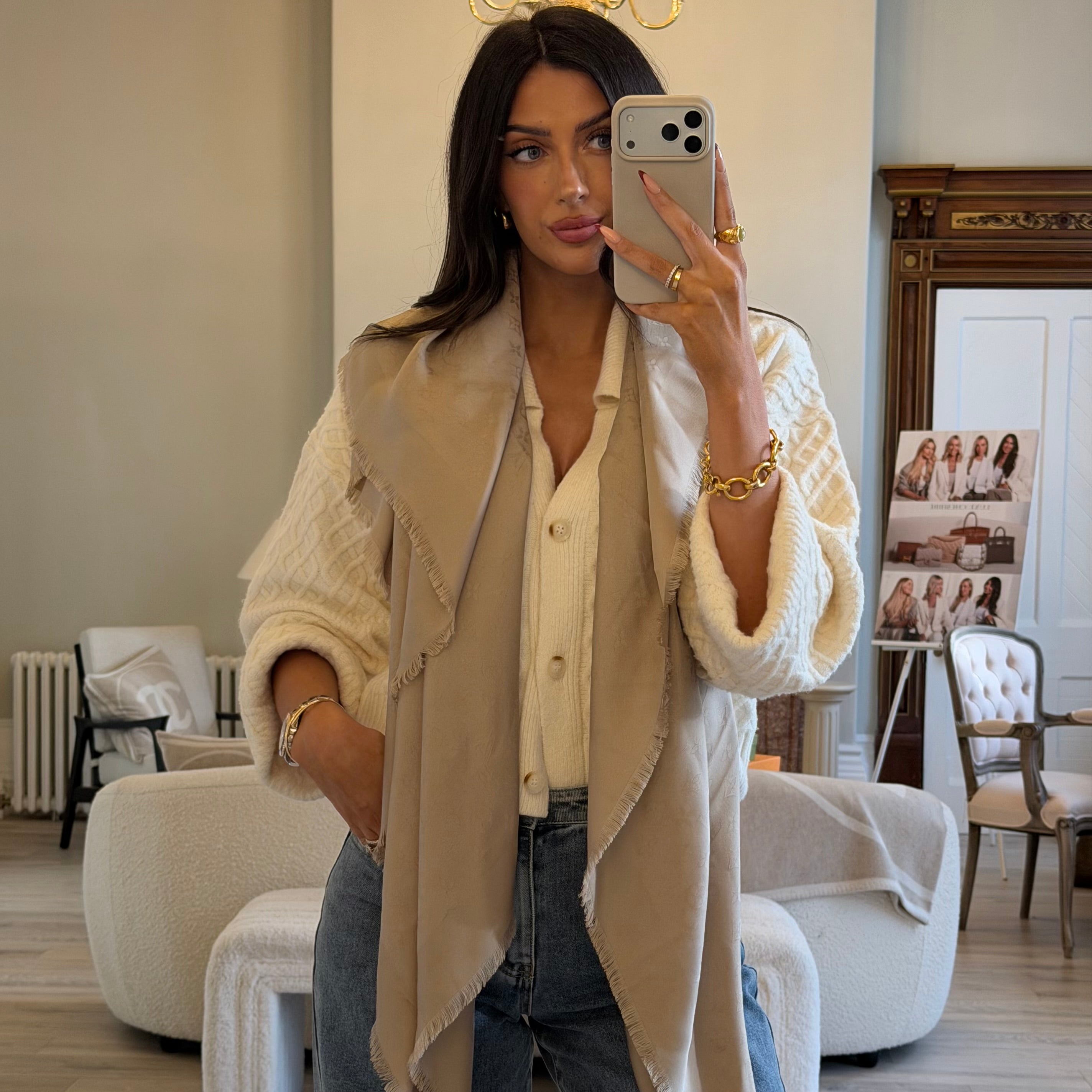 Louis Vuitton Monogram Shine Shawl gold