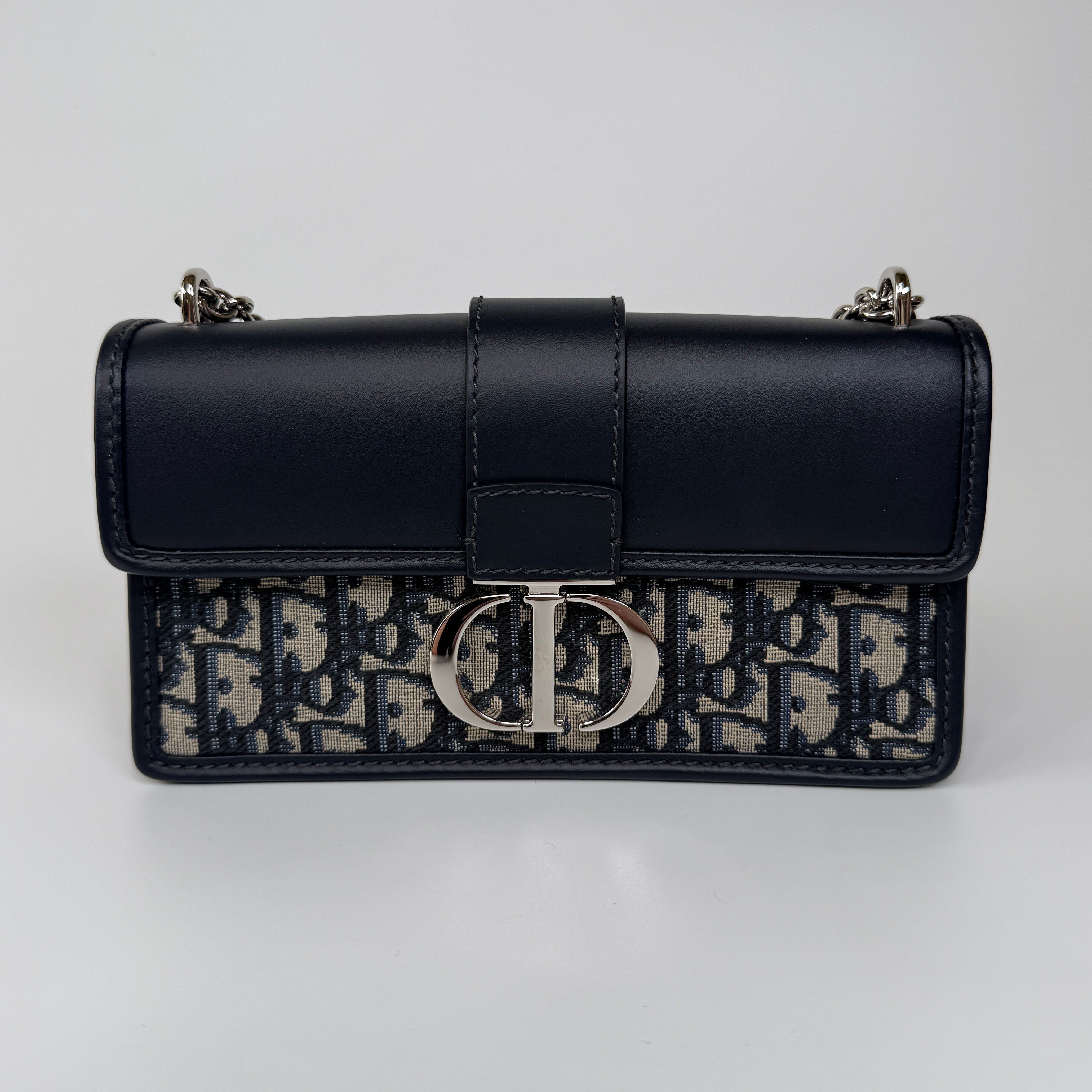 Authentic and preloved Christian Dior 30 Montaigne East-West Bag With Chain Excellent Condition. 100% Authenticity Guarantee