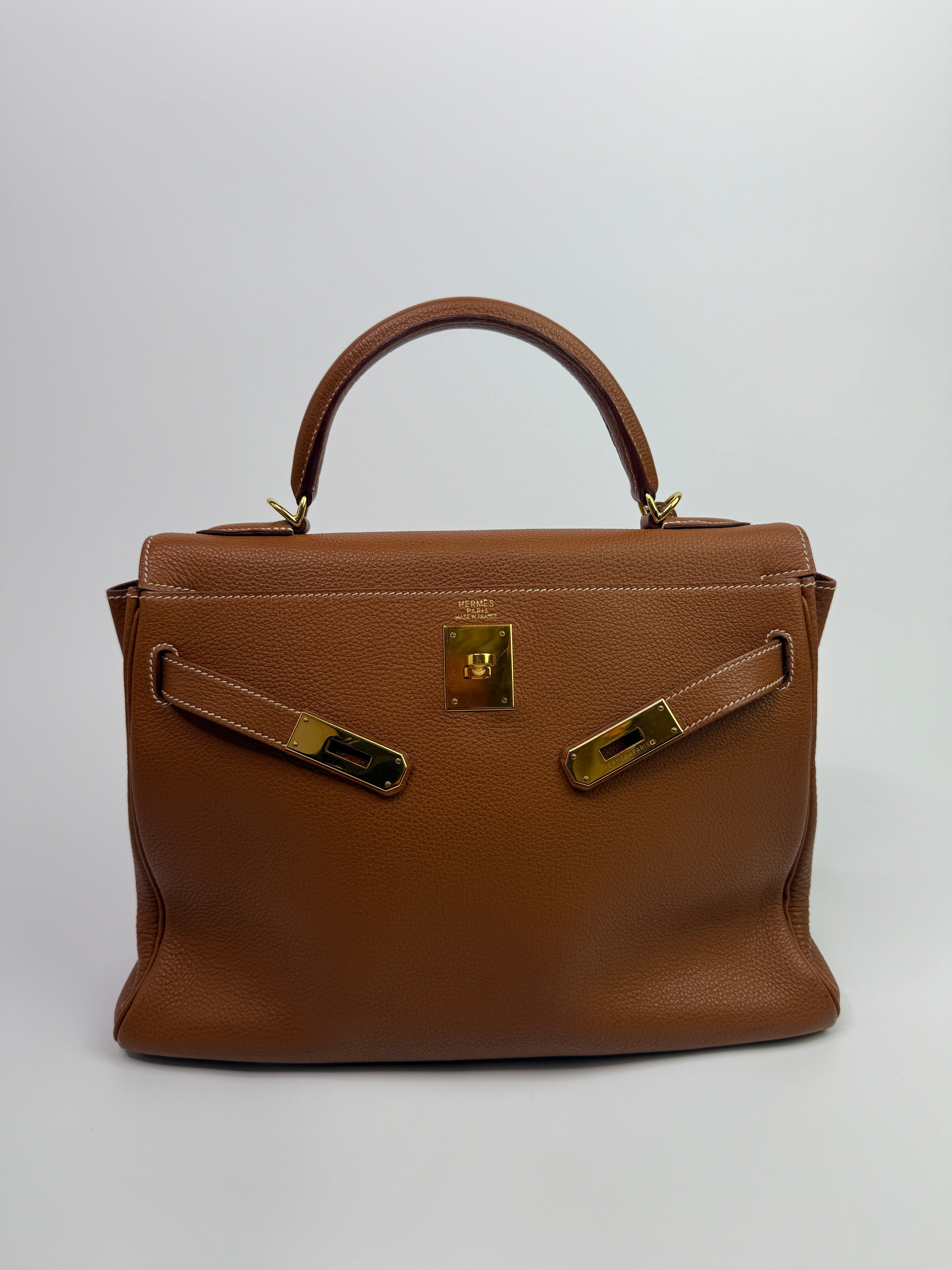 Hermès Kelly 28 In Gold Clemence Leather With GHW