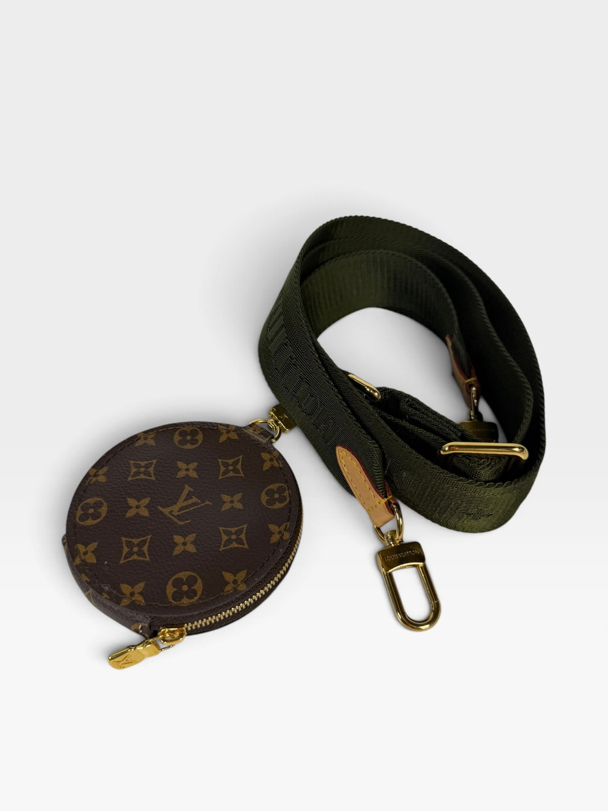 Louis Vuitton Multi Pochette In Monogram Canvas With Gold Hardware 100% authentic and preloved in excellent condition