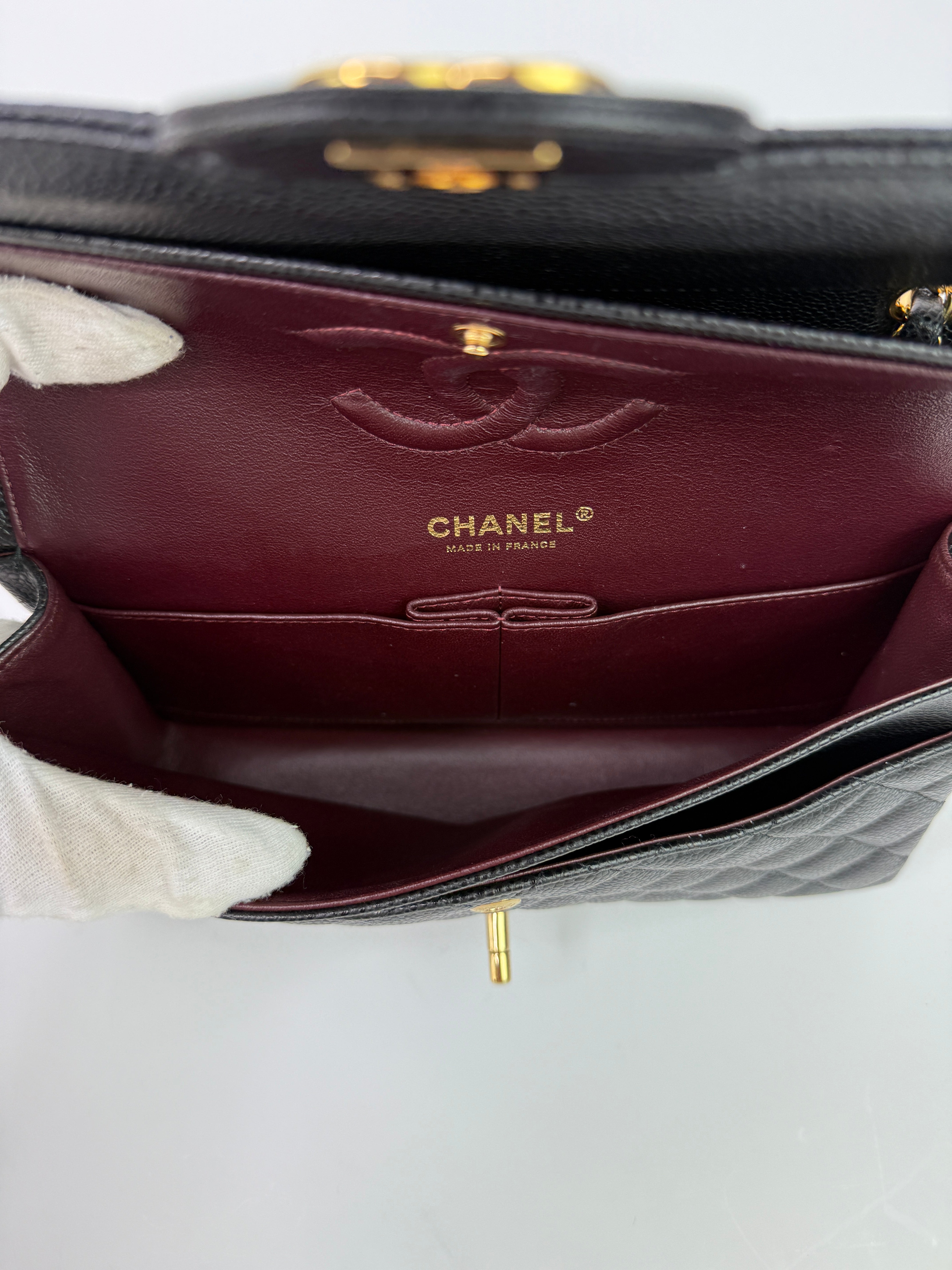 Chanel Medium Classic Double Flap Black Caviar With GHW