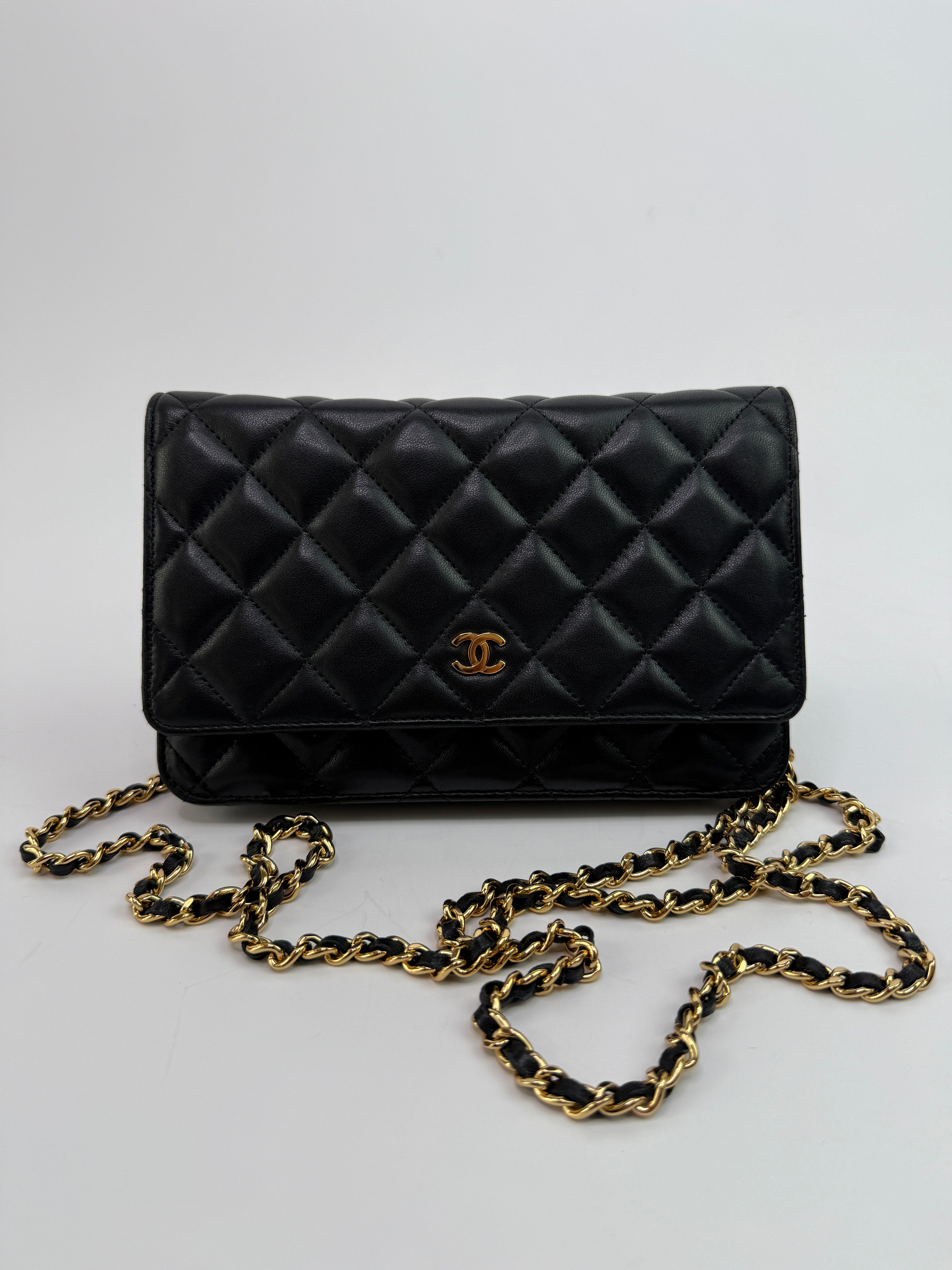 Chanel Wallet On Chain Black Lambskin Leather With Gold Hardware
Pre Loved & Authentic