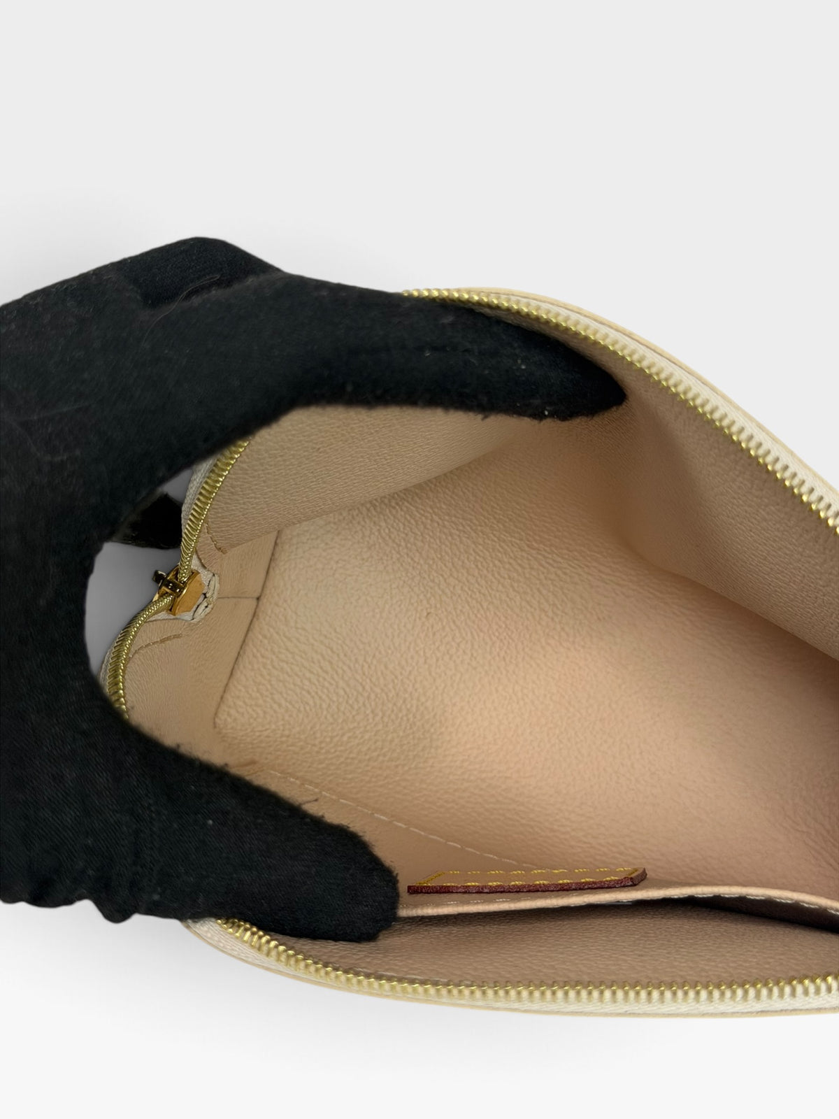 Louis Vuitton Pochette Cosmetique In Damier Azur Canvas With Gold Hardware. 100% authentic and preloved in excellent condition
