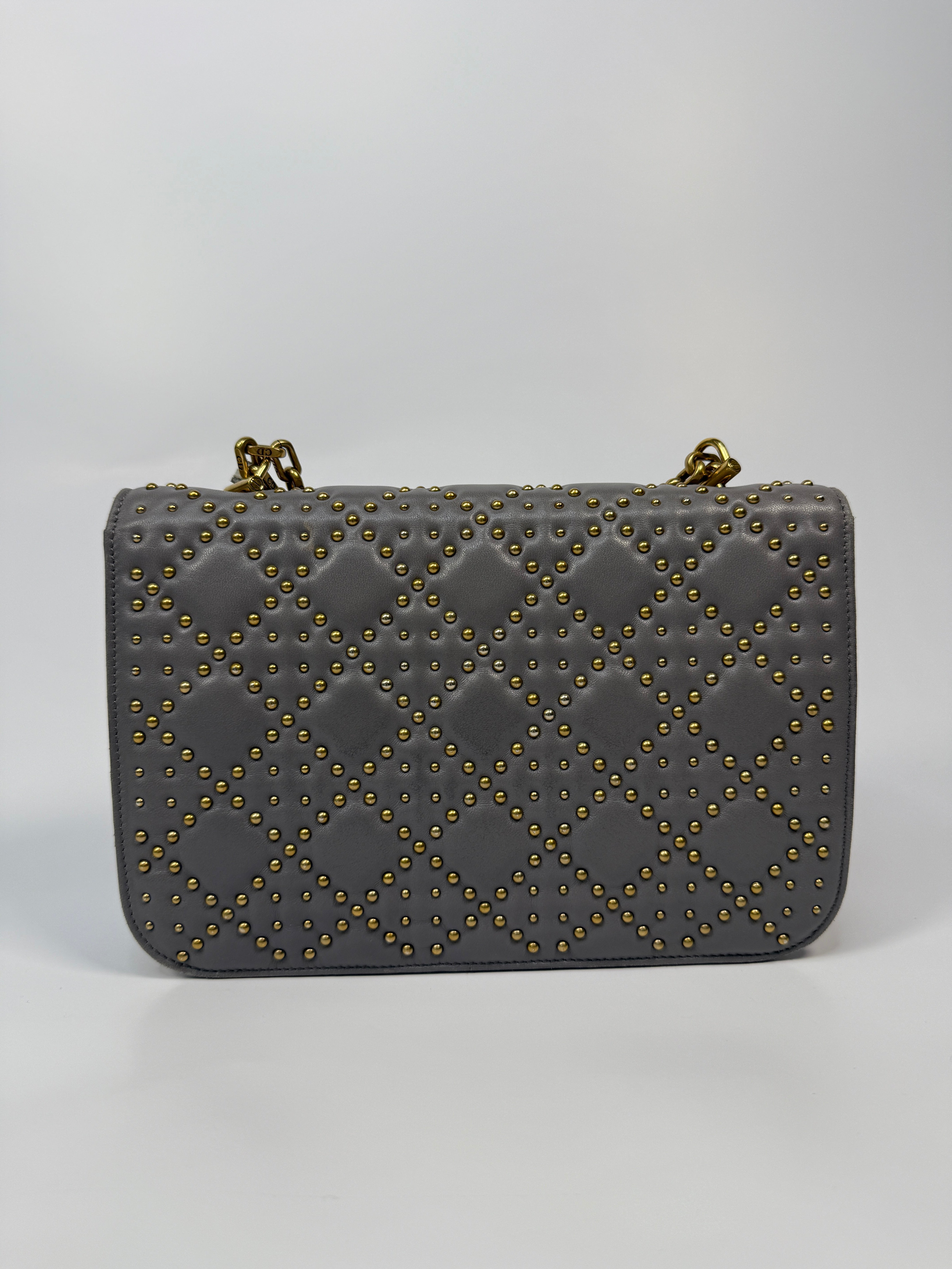 Christian Dior Lambskin Cannage Studded Dioraddict Shoulder Bag
Pre Loved & Authentic