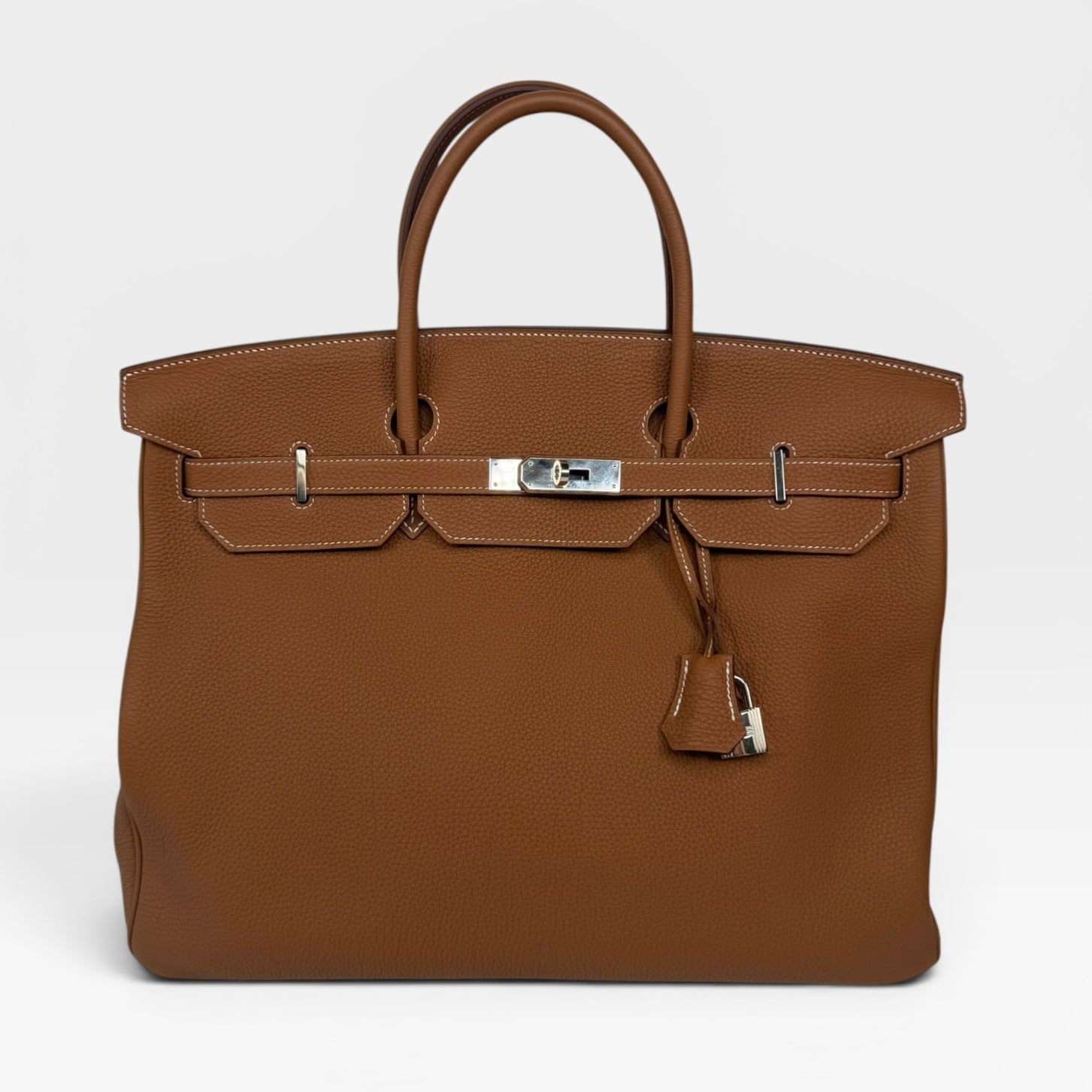 *Rare Find* Hermès Birkin 40 In Gold Togo Leather With Palladium Hardware. Authentic and preloved in excellent condition. 100% guarantee
