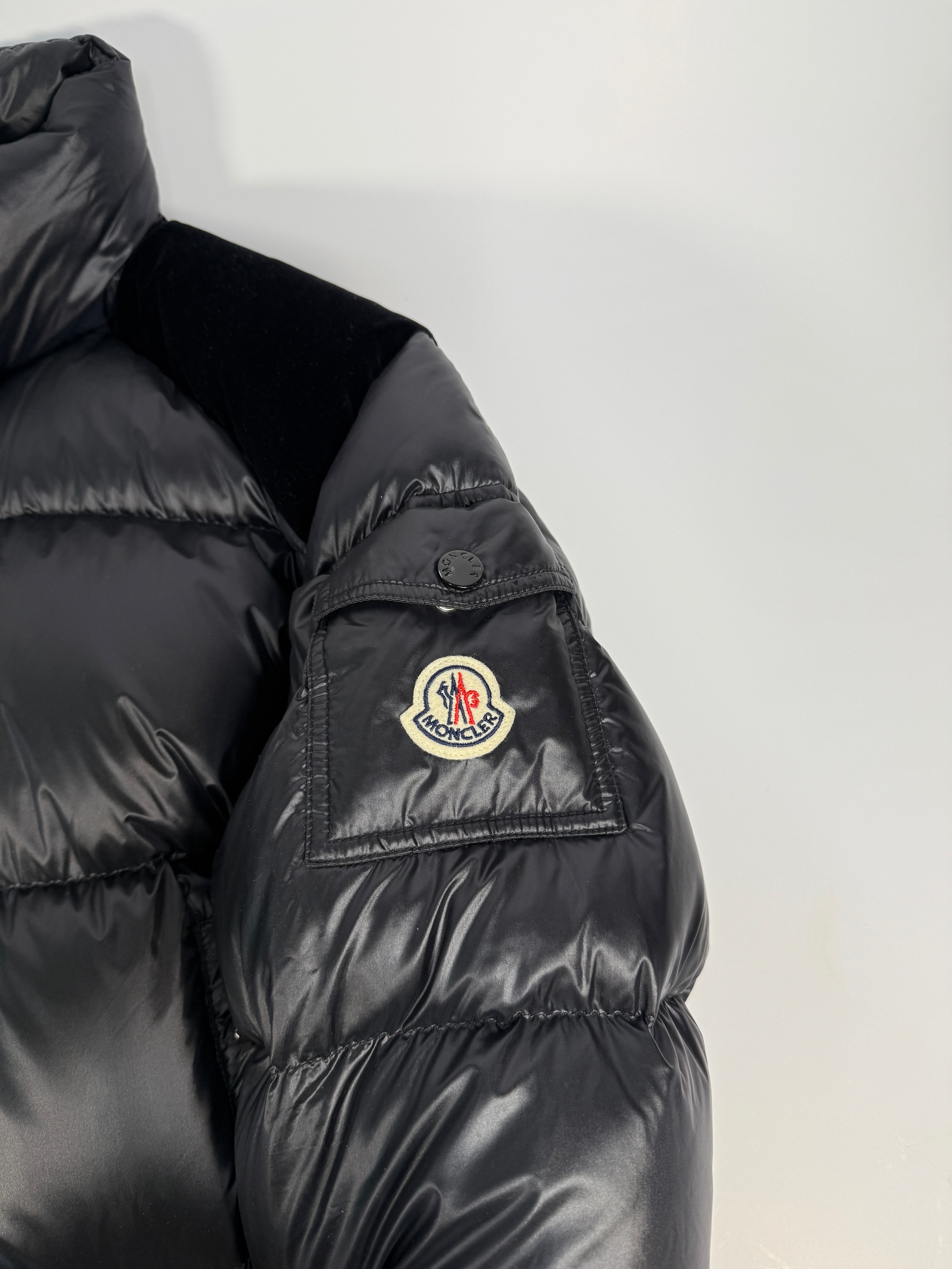 Moncler Nyon Long Down Jacket (TG1/UK10)