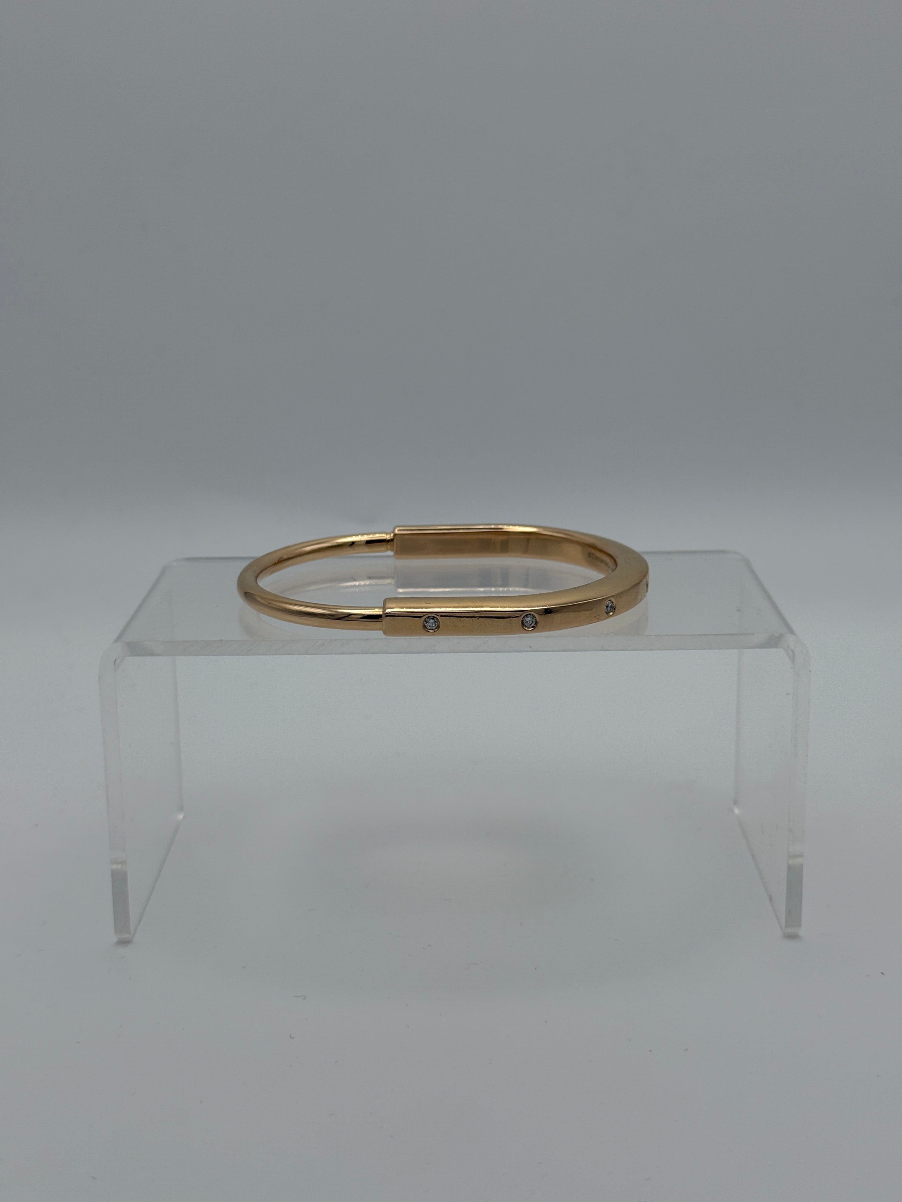 Tiffany & Co Diamond Lock Bangle Yellow Gold with Diamond Accents