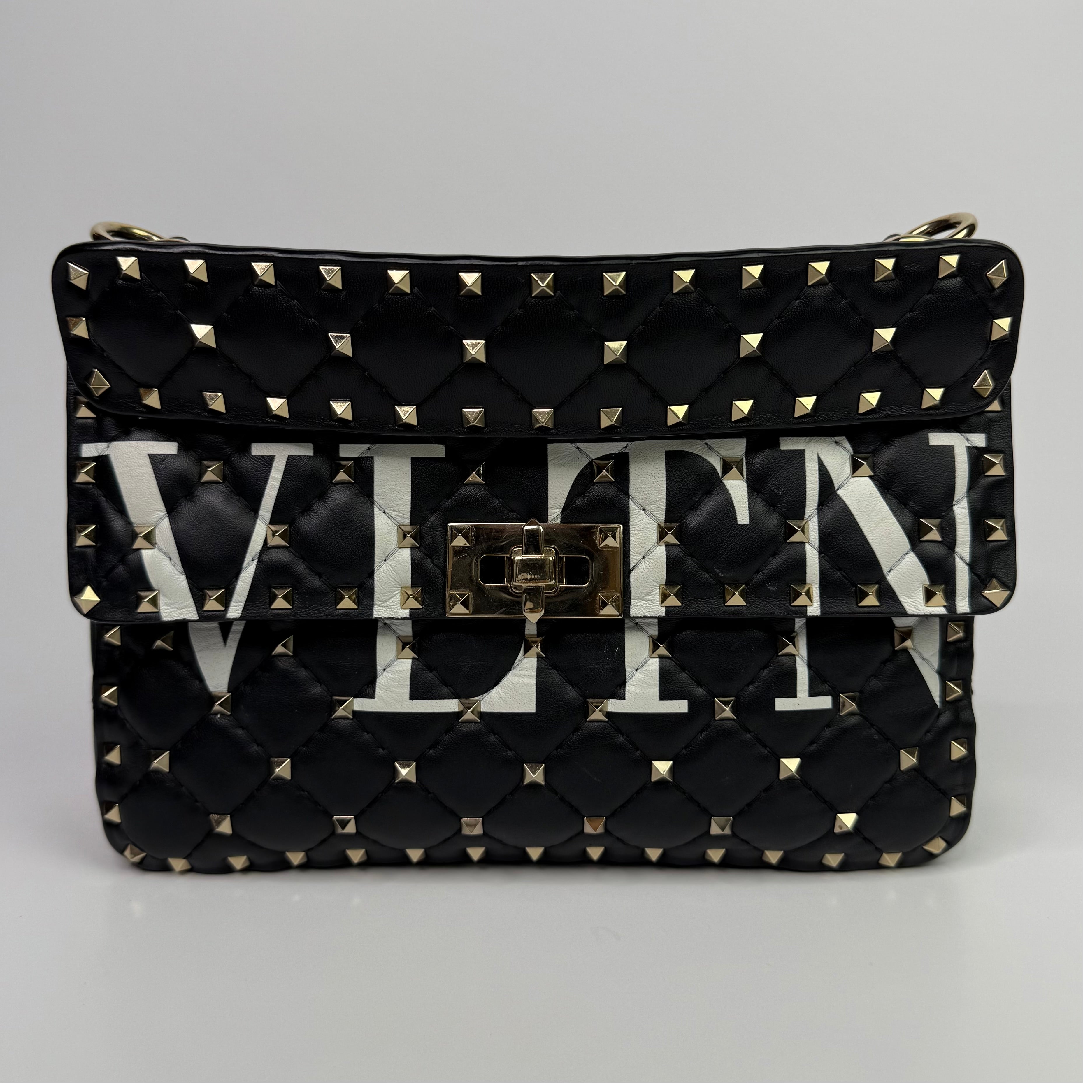 Valentino Garavani Medium Rockstud Spike shoulder bag