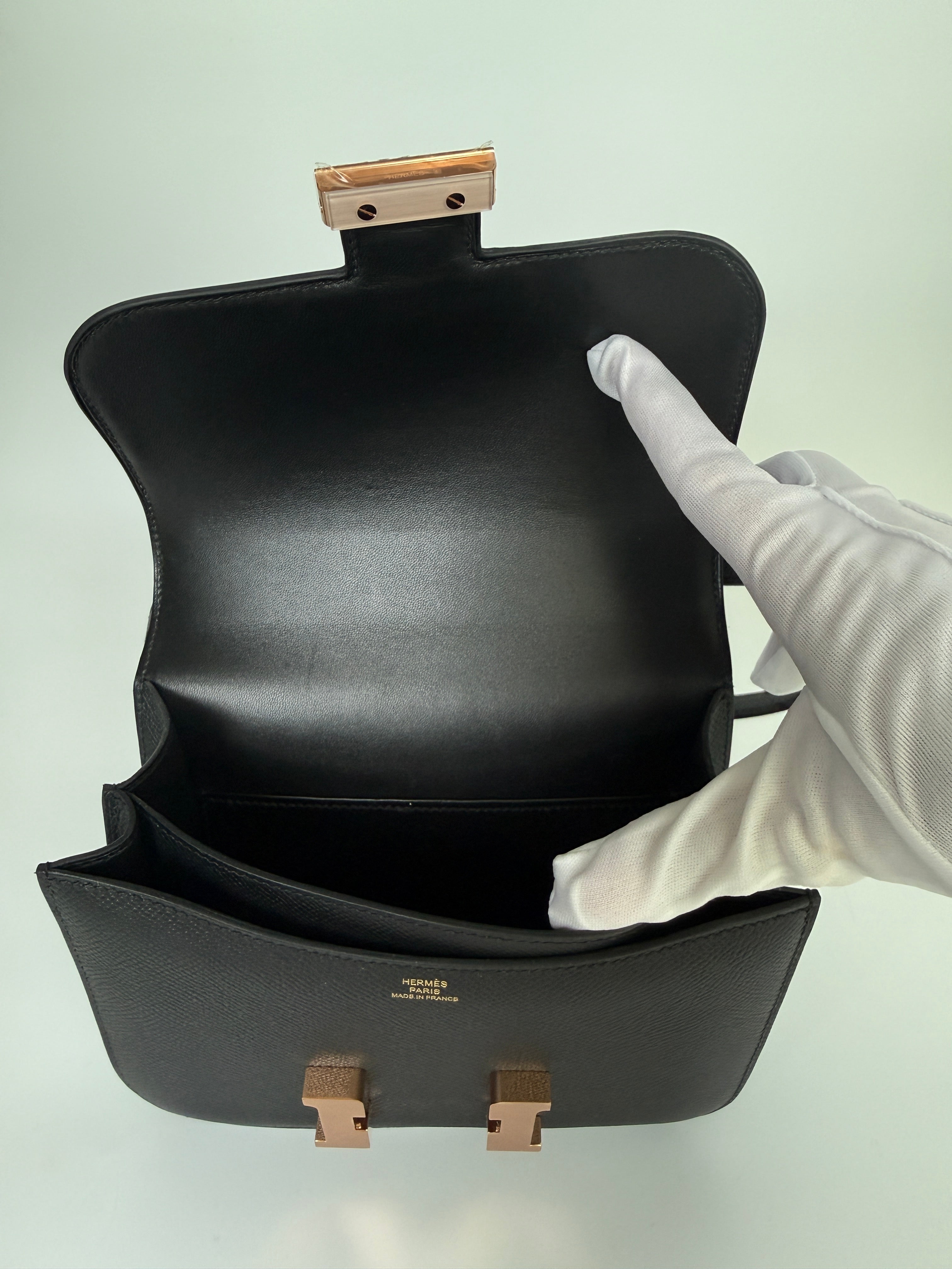 Hermès Constance 18 In Black Epsom Leather Rose Gold hardware
Authentic Pre Loved Verified by Luxe Cheshire Trusted Designer resale