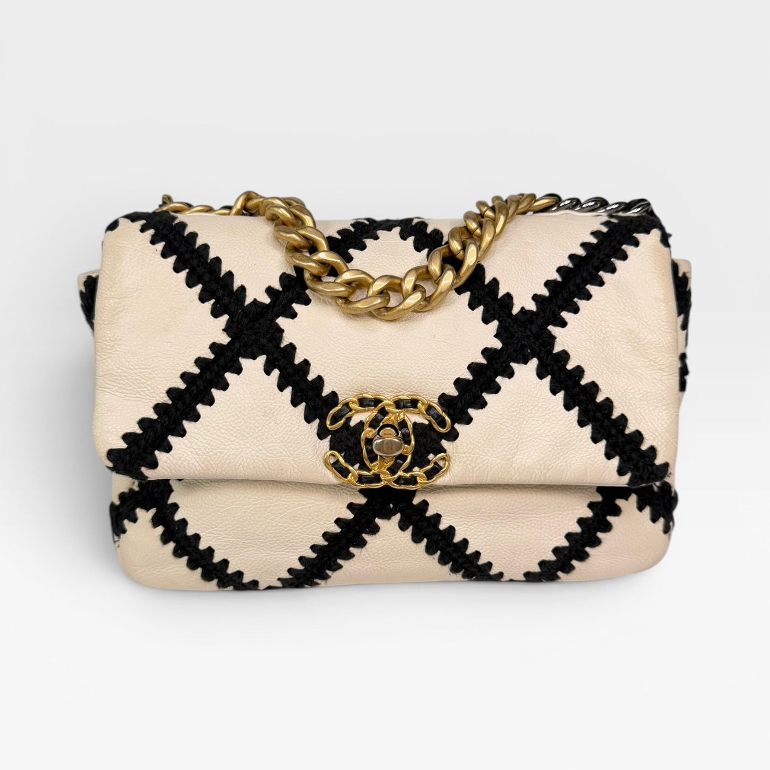 Chanel 19 Small In Black & White Leather With Mixed Hardware. Authentic and preloved in very good condition. 100% Guarantee