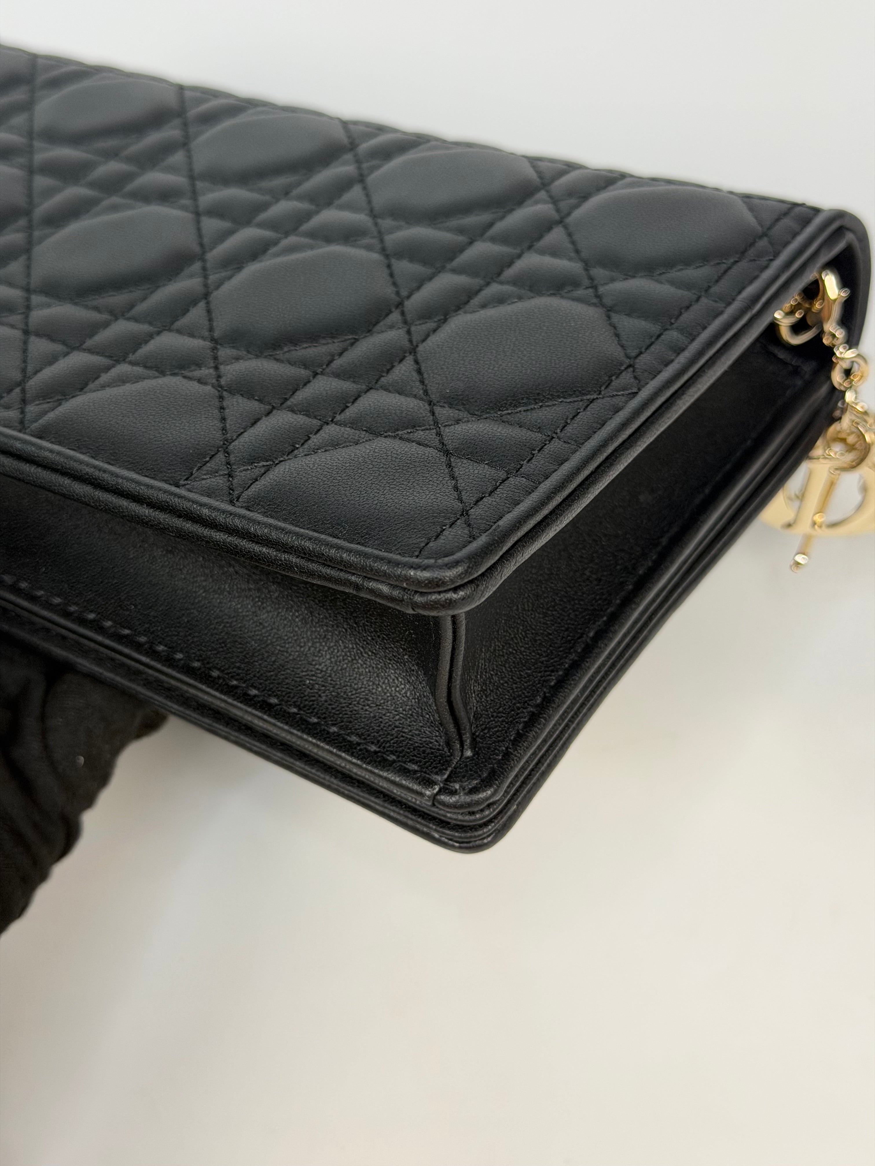 Christian Dior Lady Dior Pouch Black Lambskin Gold Hardware
Pre Loved & Authentic
New/unused
Insured next day delivery