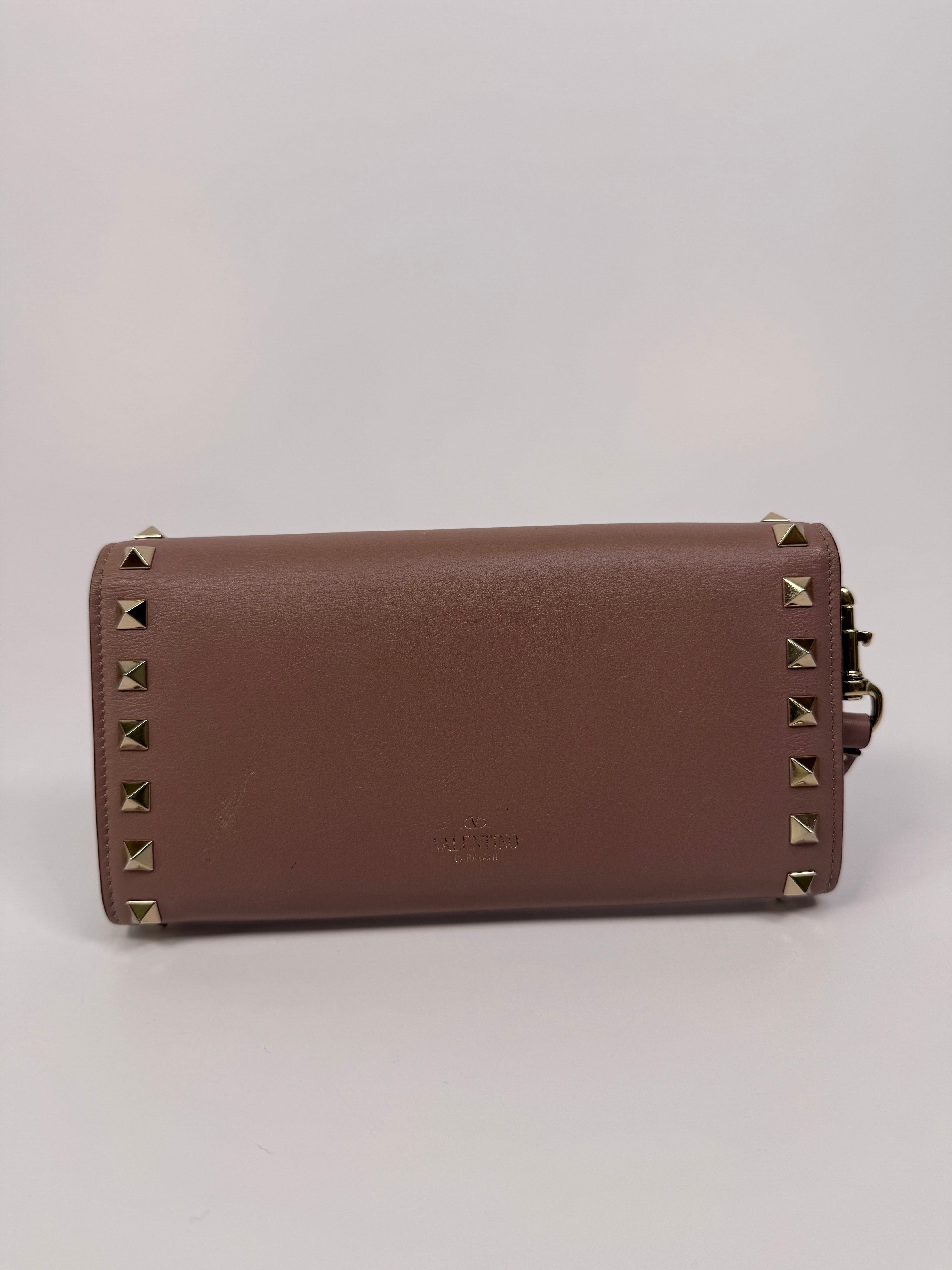 Valentino Garavani Poudre Rockstud Long Wallet