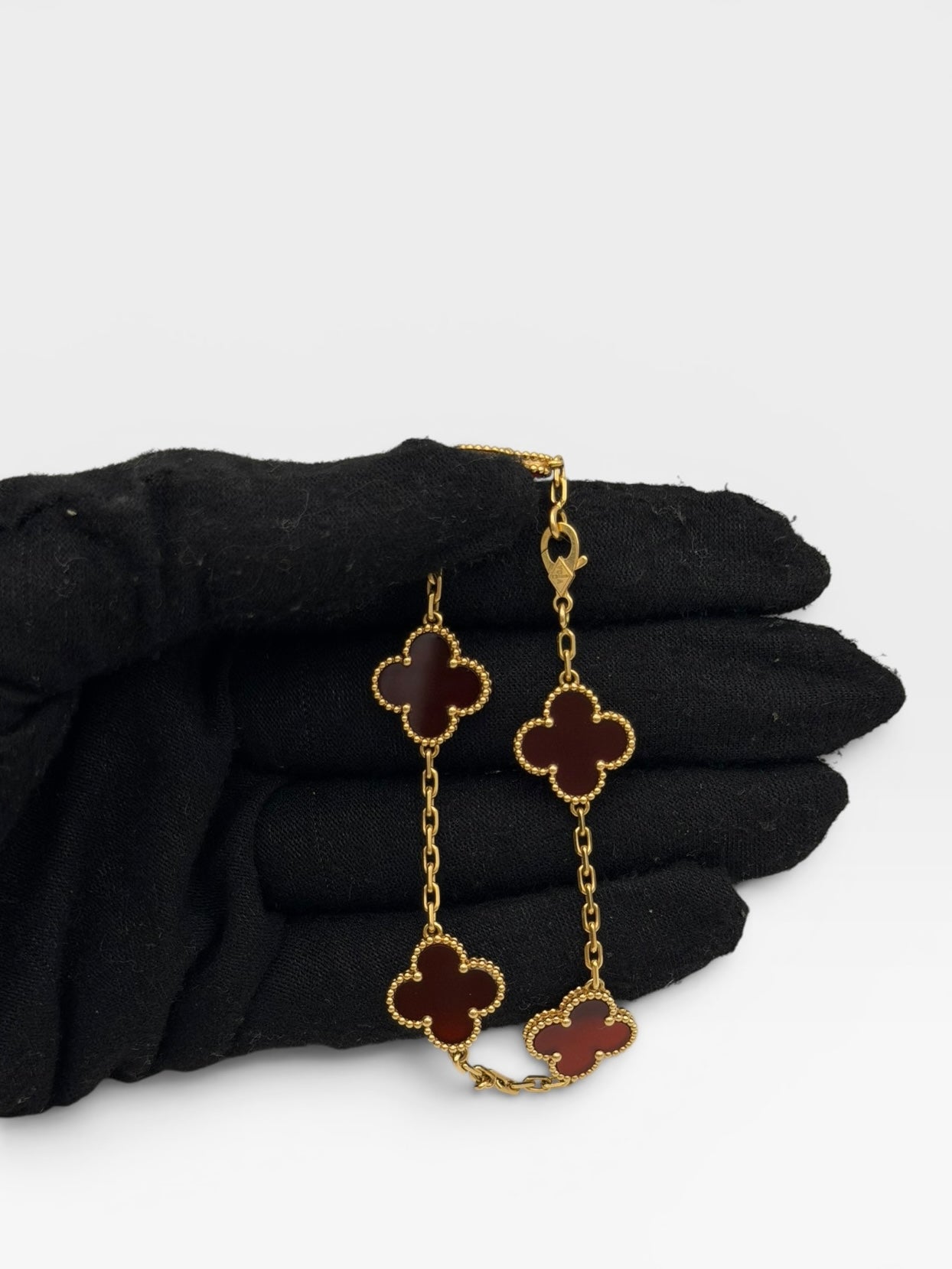Van Cleef & Arpels Vintage Alhambra 5 Motif Bracelet In Carnelian. 100% authenticate and preloved in excellent condition.