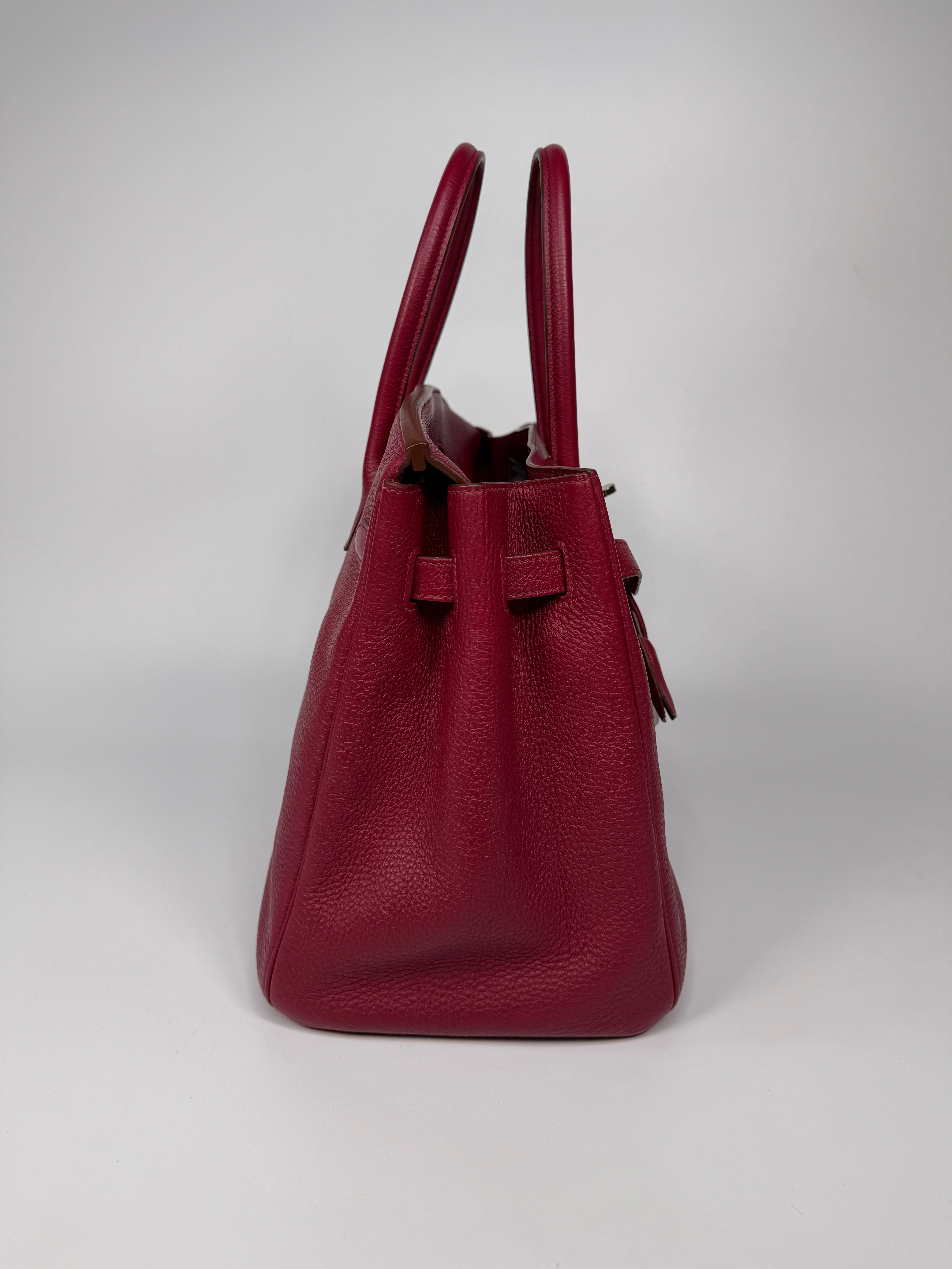 Hermès Birkin 35 In Rouge Grenet With Palladium Hardware
Authentic Pre Loved Verified by Luxe Cheshire Trusted Designer resale