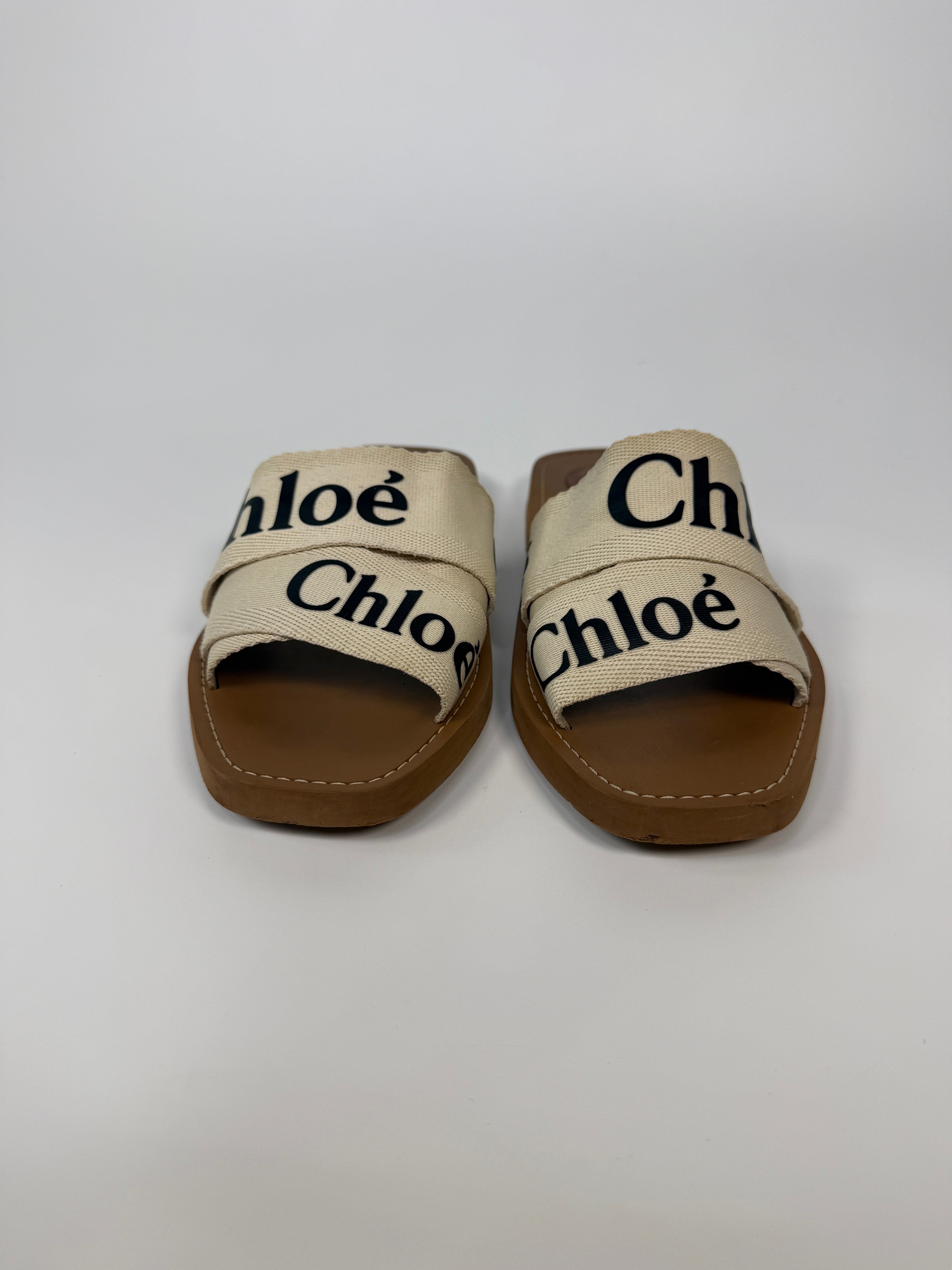 Chloe Woody Flat Mule In Excellent Condition.
Authentic Pre Loved Verified by Luxe Cheshire Trusted Designer resale