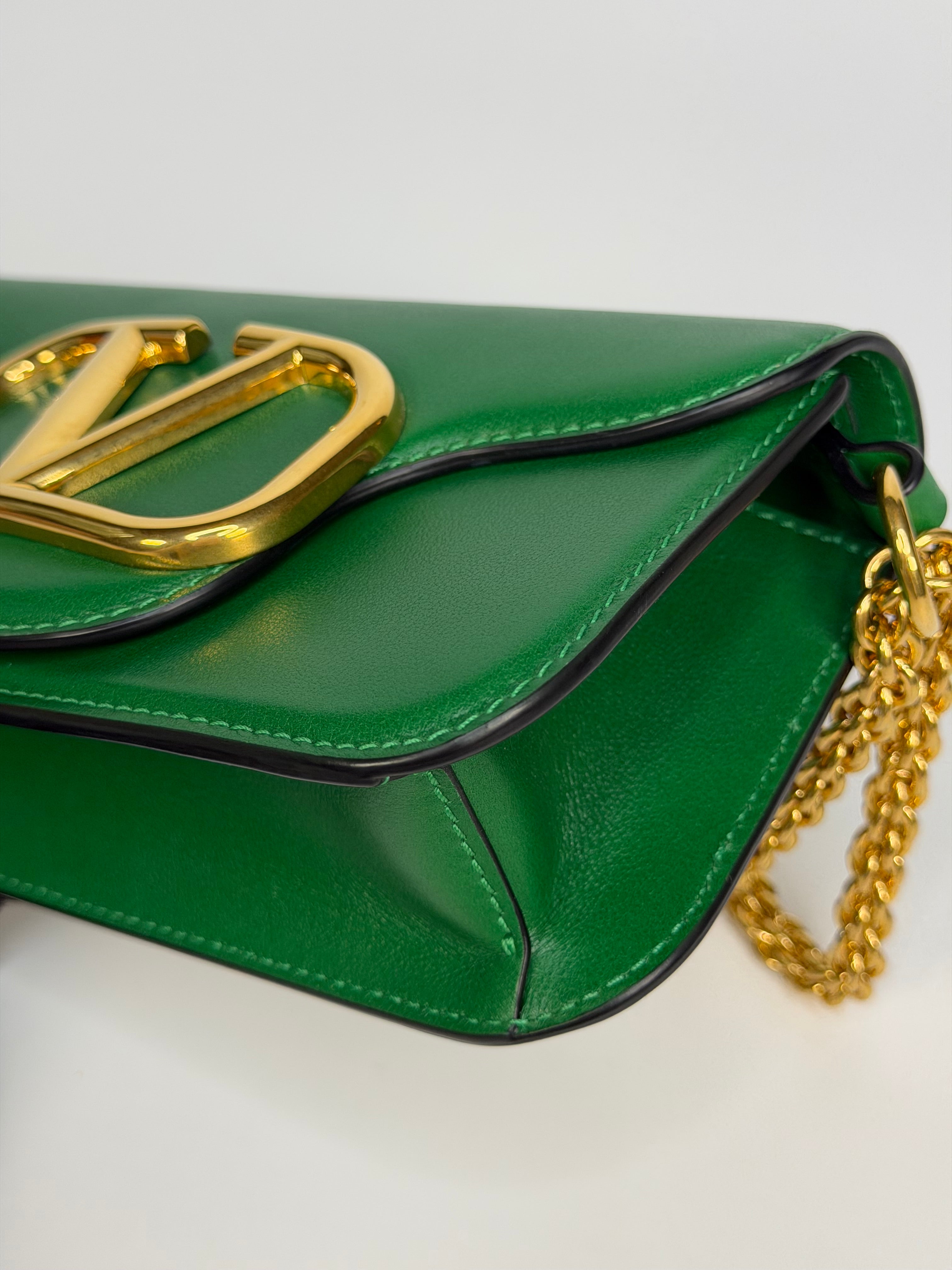 Valentino Garavani Locò Small Shoulder Bag In Green Leather With Gold Hardware. Authentic and preloved in excellent condition