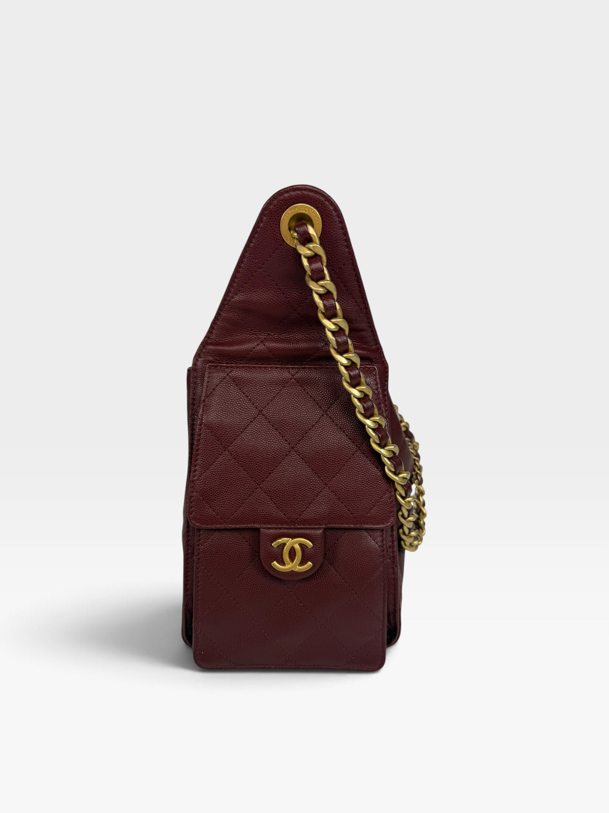 *Luxe Top Pick* Chanel 25 Small In Burgundy Caviar Leather With Gold Hardware, Authentic and preloved in excellent condition. 100% guatantee