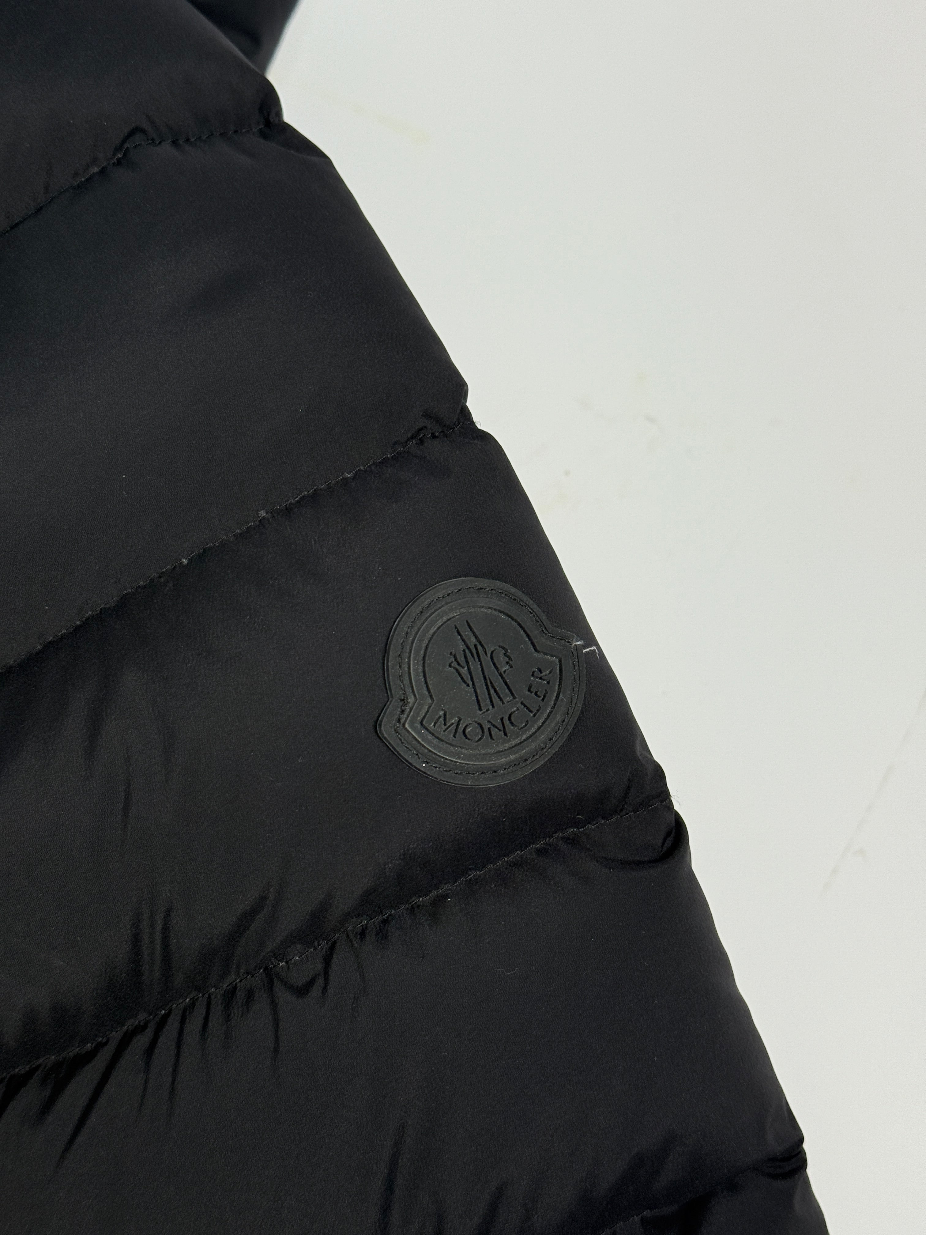 Moncler Herbe Hooded Quilted Shell Down Jacket (TG2/UK10)