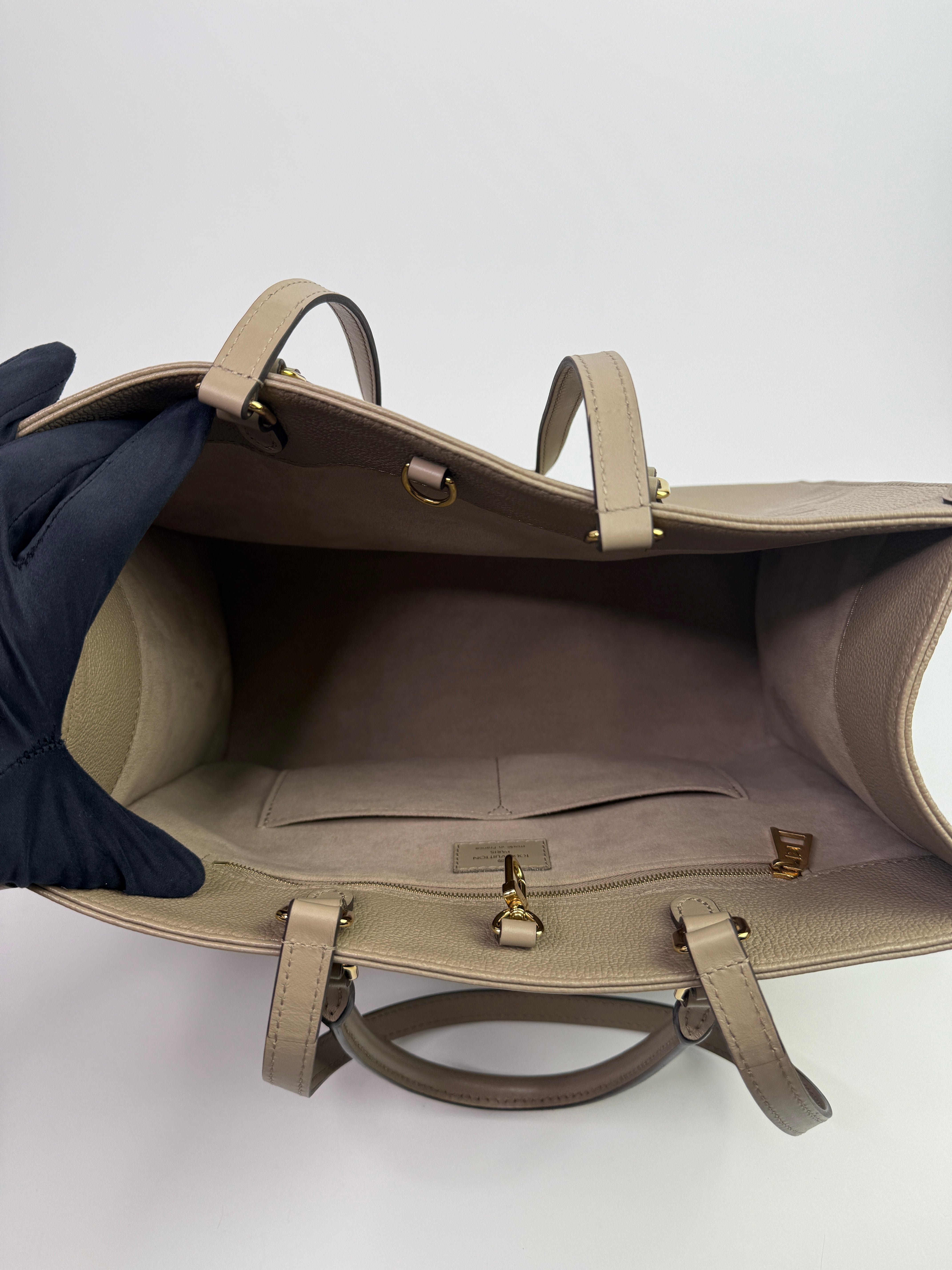 Louis Vuitton On The Go MM Bag