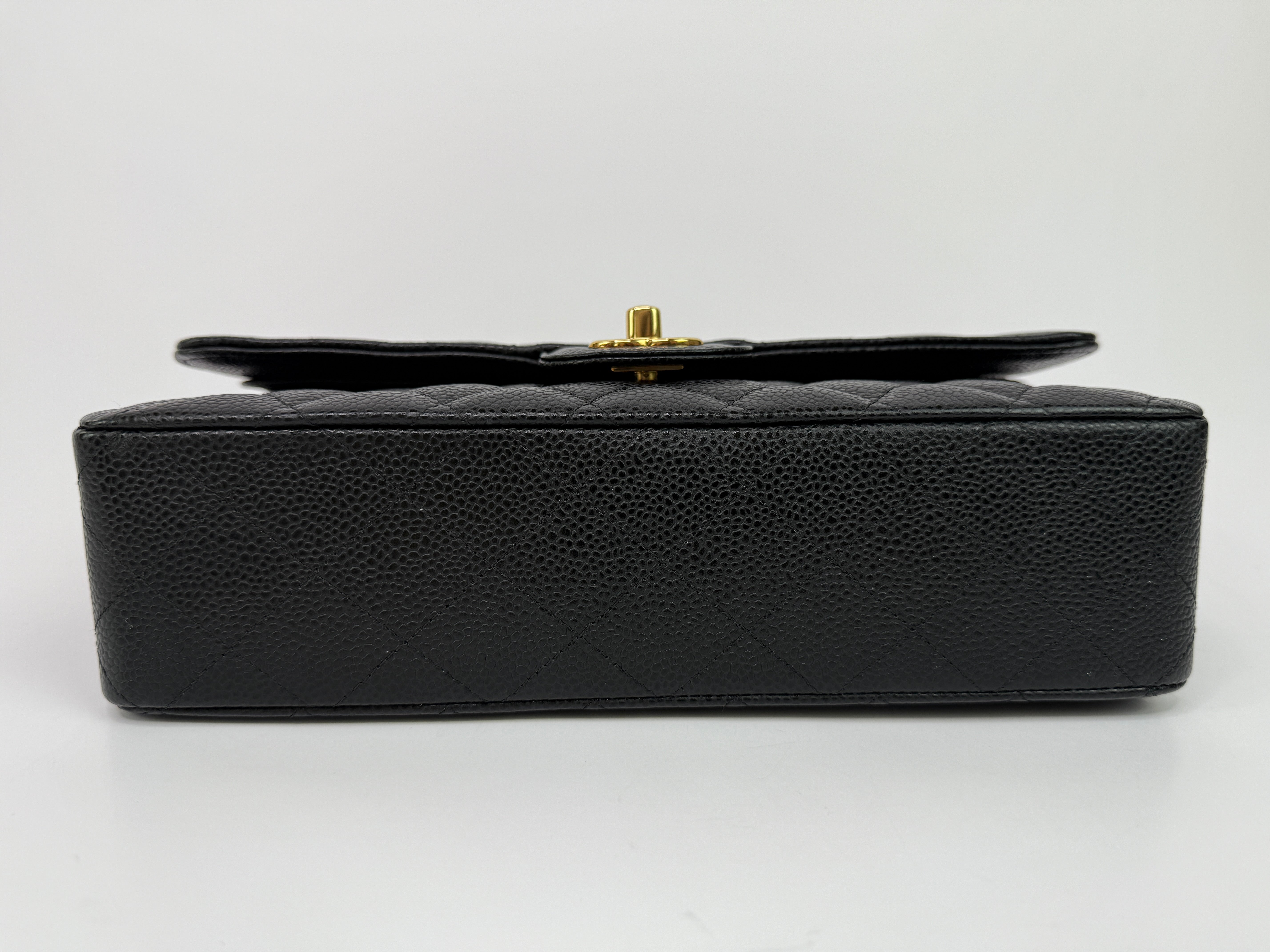 Chanel Medium Classic Double Flap Black Caviar With GHW