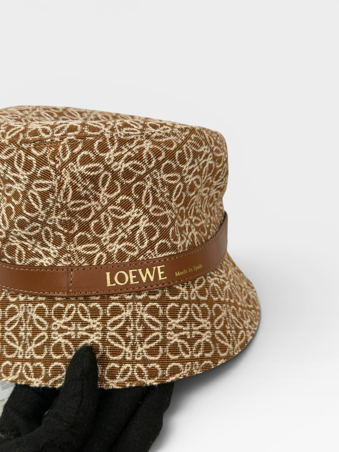Loewe Anagram Bucket Hat In Tan. 100% authentic and preloved in excellent condition