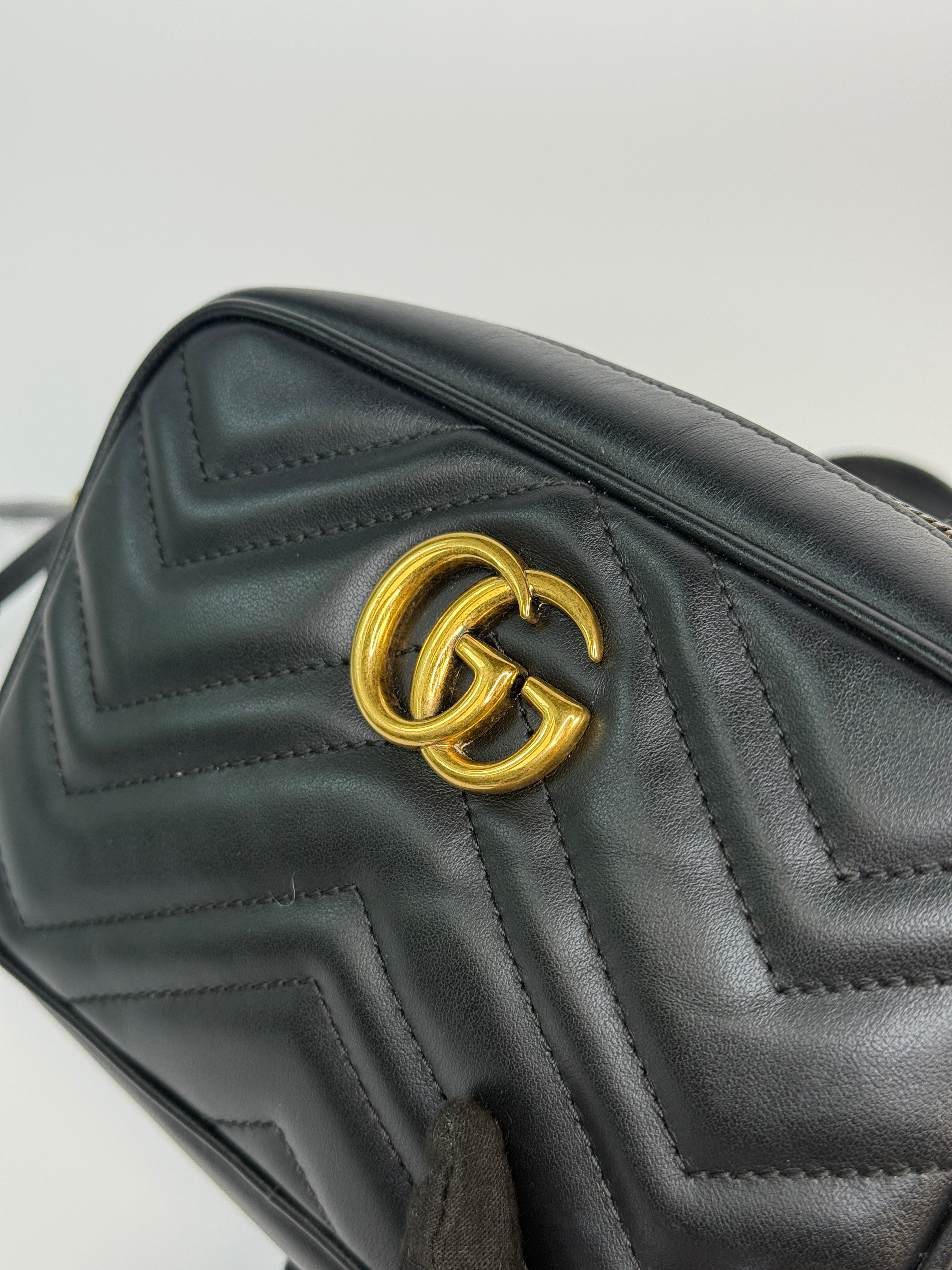 Gucci Small Marmont Camera Bag In Black Leather With Gold Hardware In Excellent Condition.
Authentic Pre Loved Verified by Luxe Cheshire Trusted Designer resale