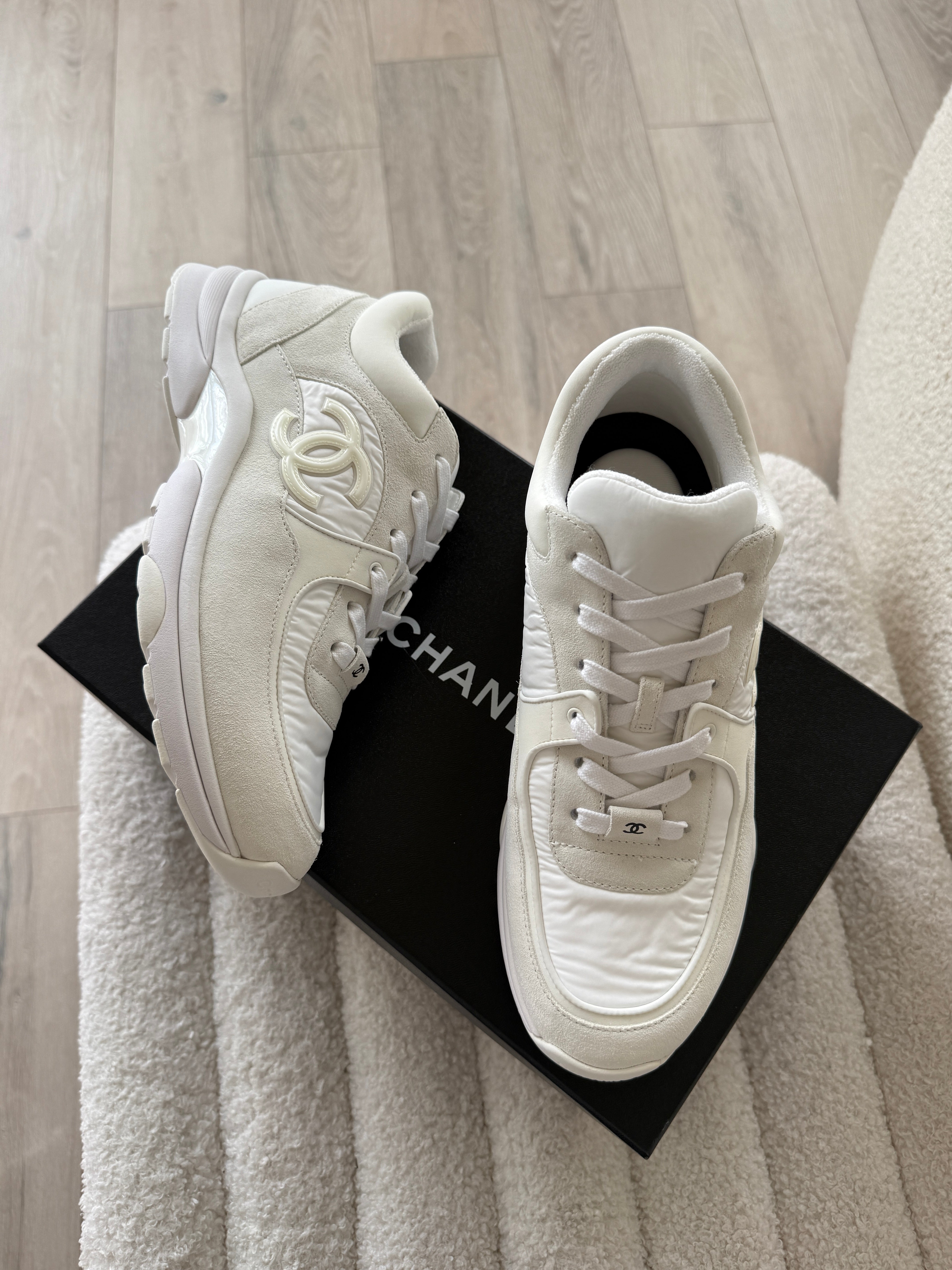 Chanel CC Logo Sneakers(Size 41/UK8)