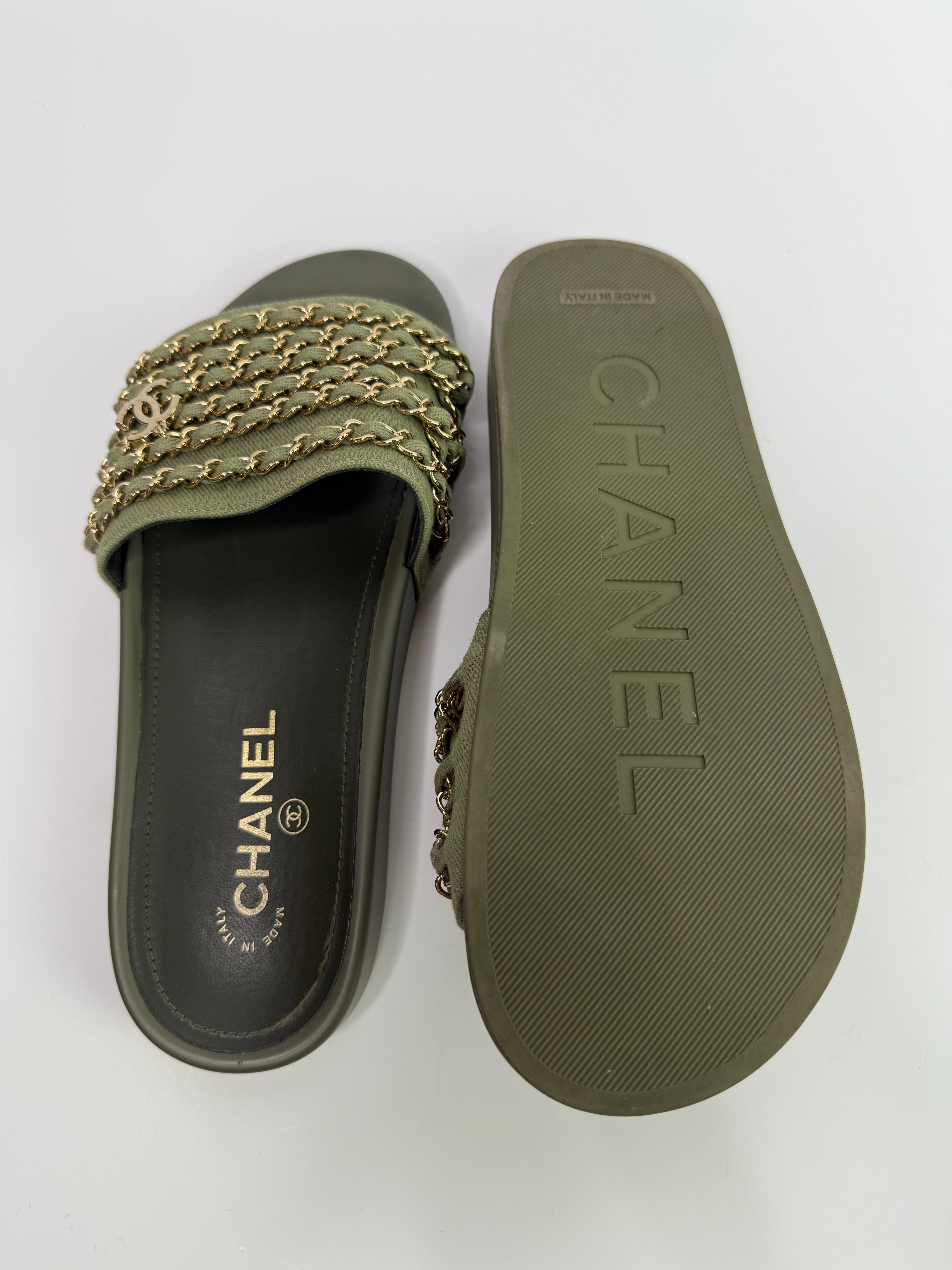 Chanel Chain Embellished Canvas CC Flat Slides (Size 38/UK 5)