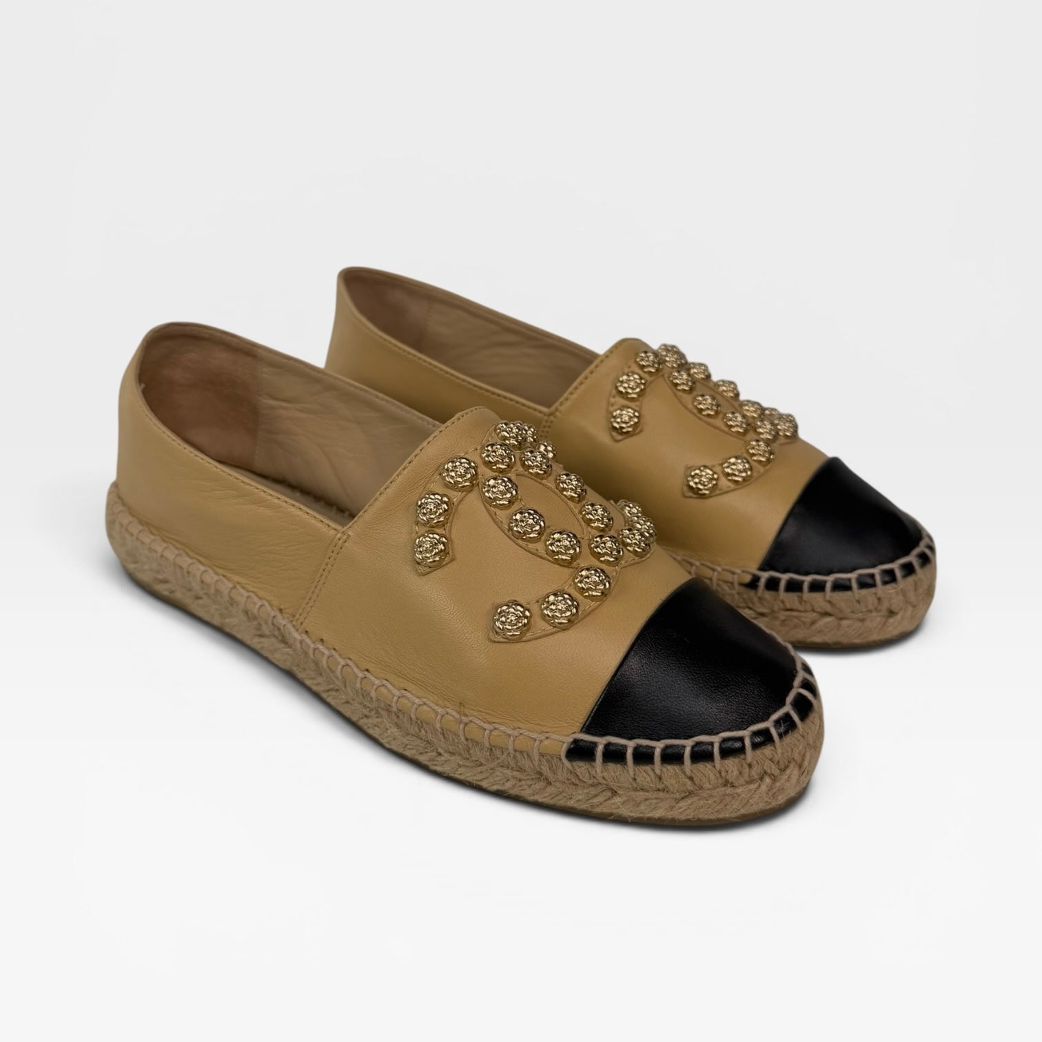 Chanel Gold Beaded CC Espadrilles In Beige & Black Lambskin (Size 37/UK4). 100% authentic and preloved in excellent condition