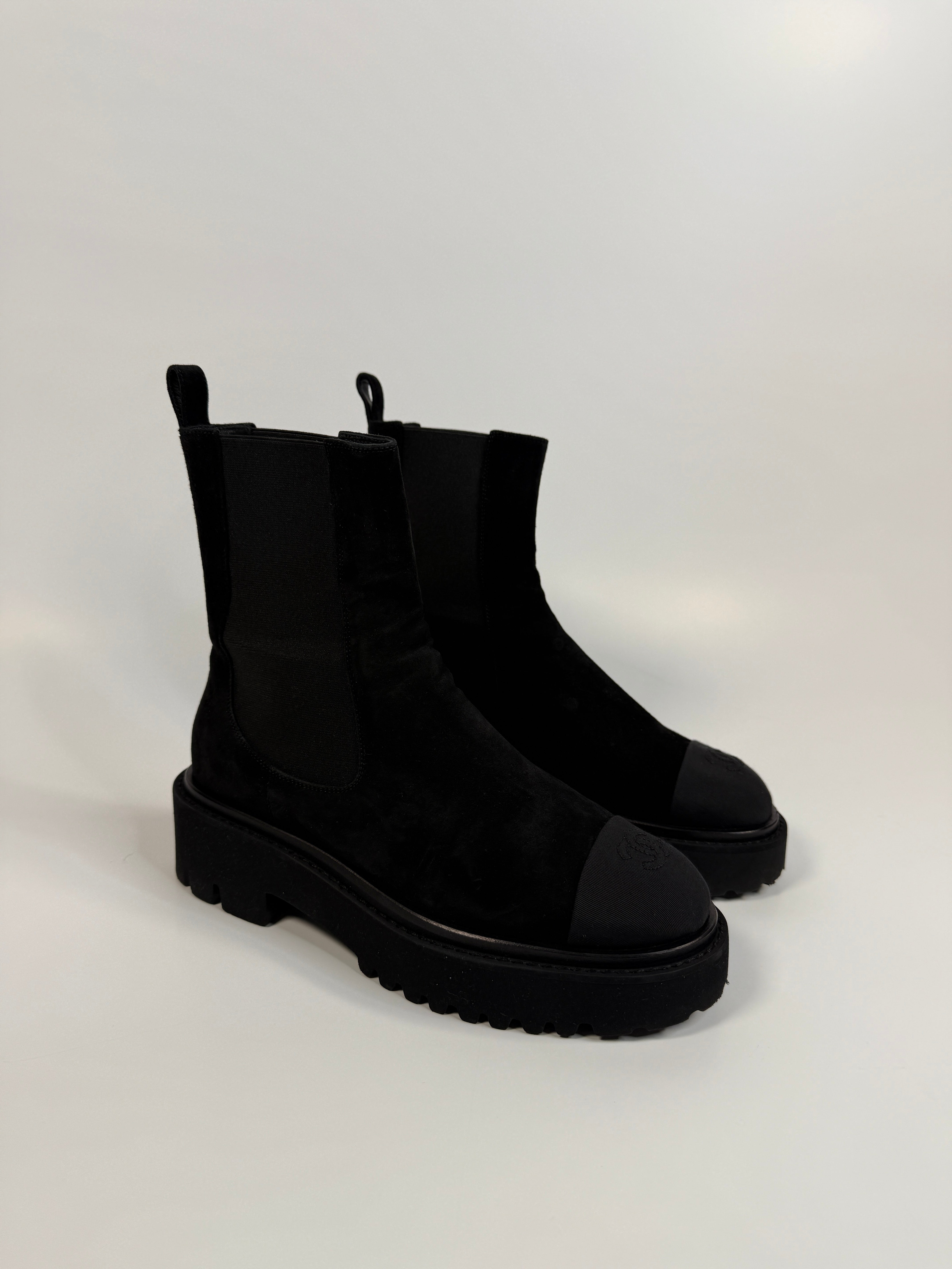 Chanel CC Boots (Size 38/UK5)