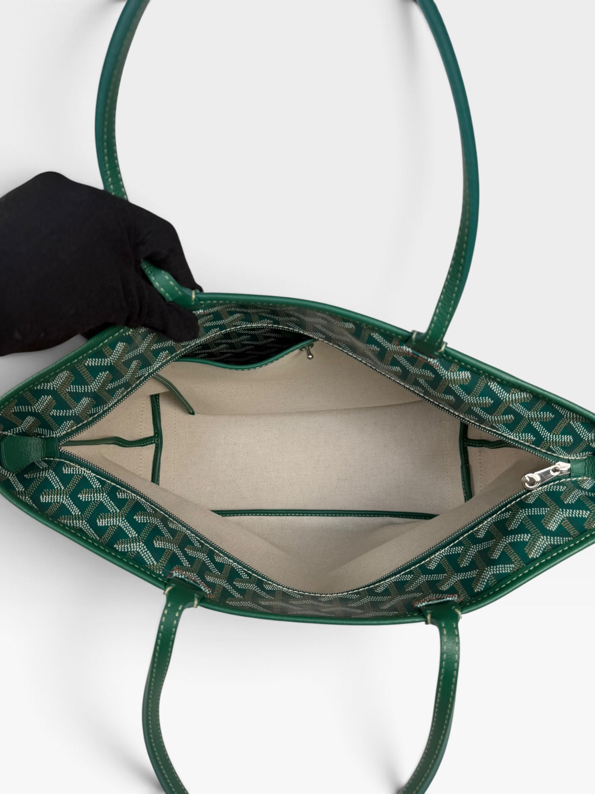 Goyard Artois PM Bag In Green Monogram. 100% authentic and preloved in excellent condition