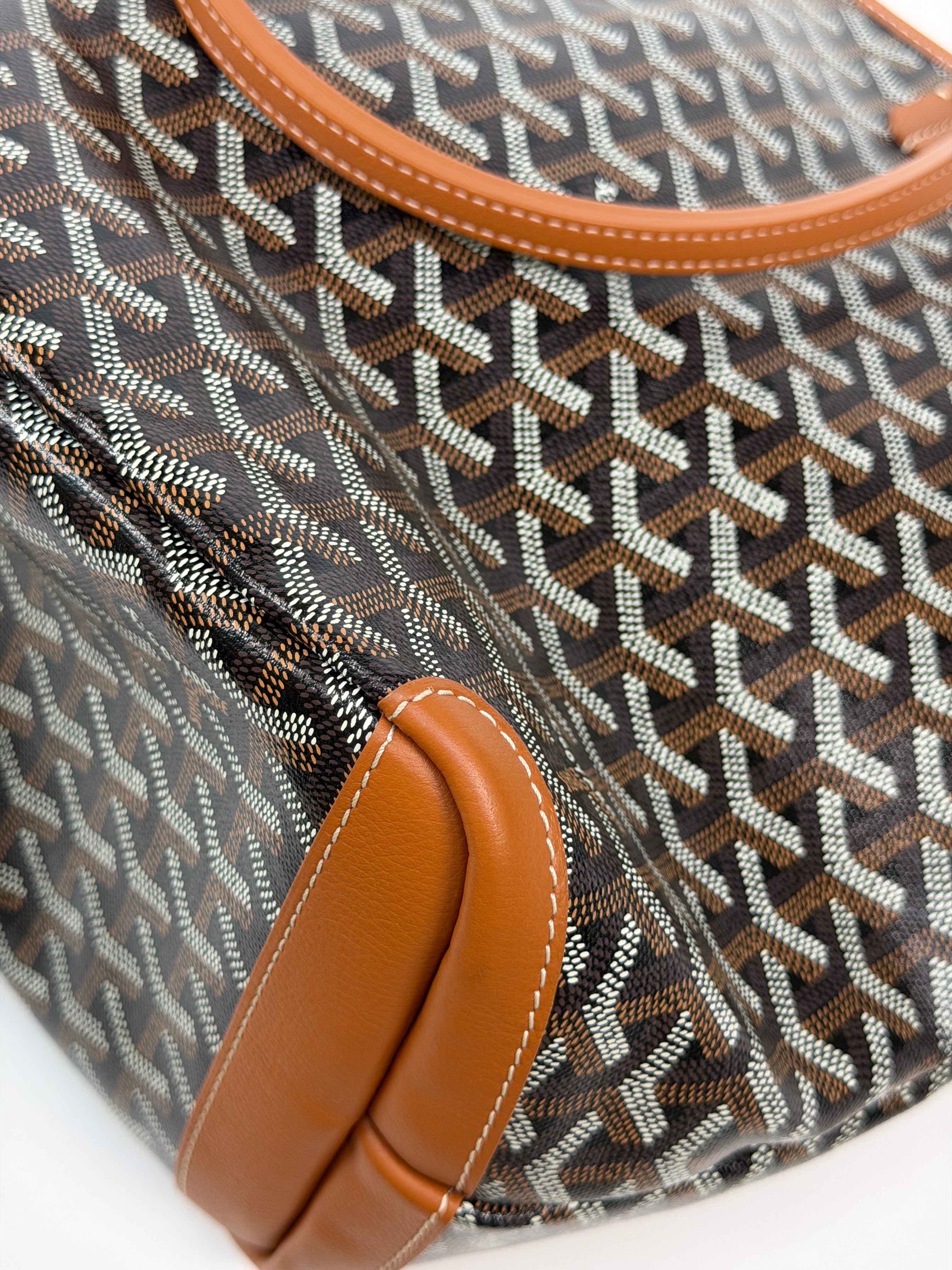 Goyard Artois MM Bag In Black Monogram. Authentic and preloved in excellent condition. 100% guarantee