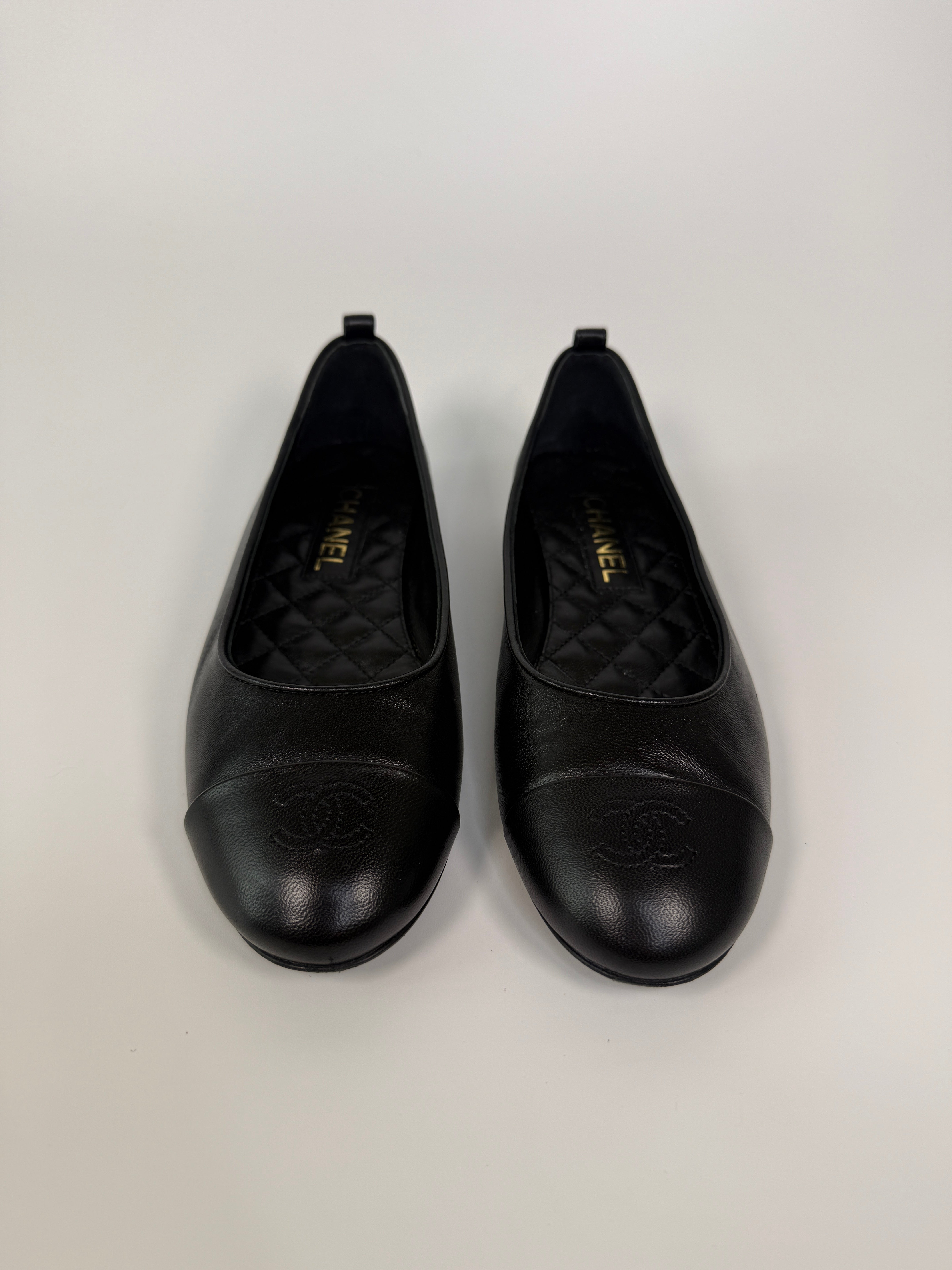 Chanel Ballet Pumps In Black Quilted Lambskin Leather (Size 38/UK5)