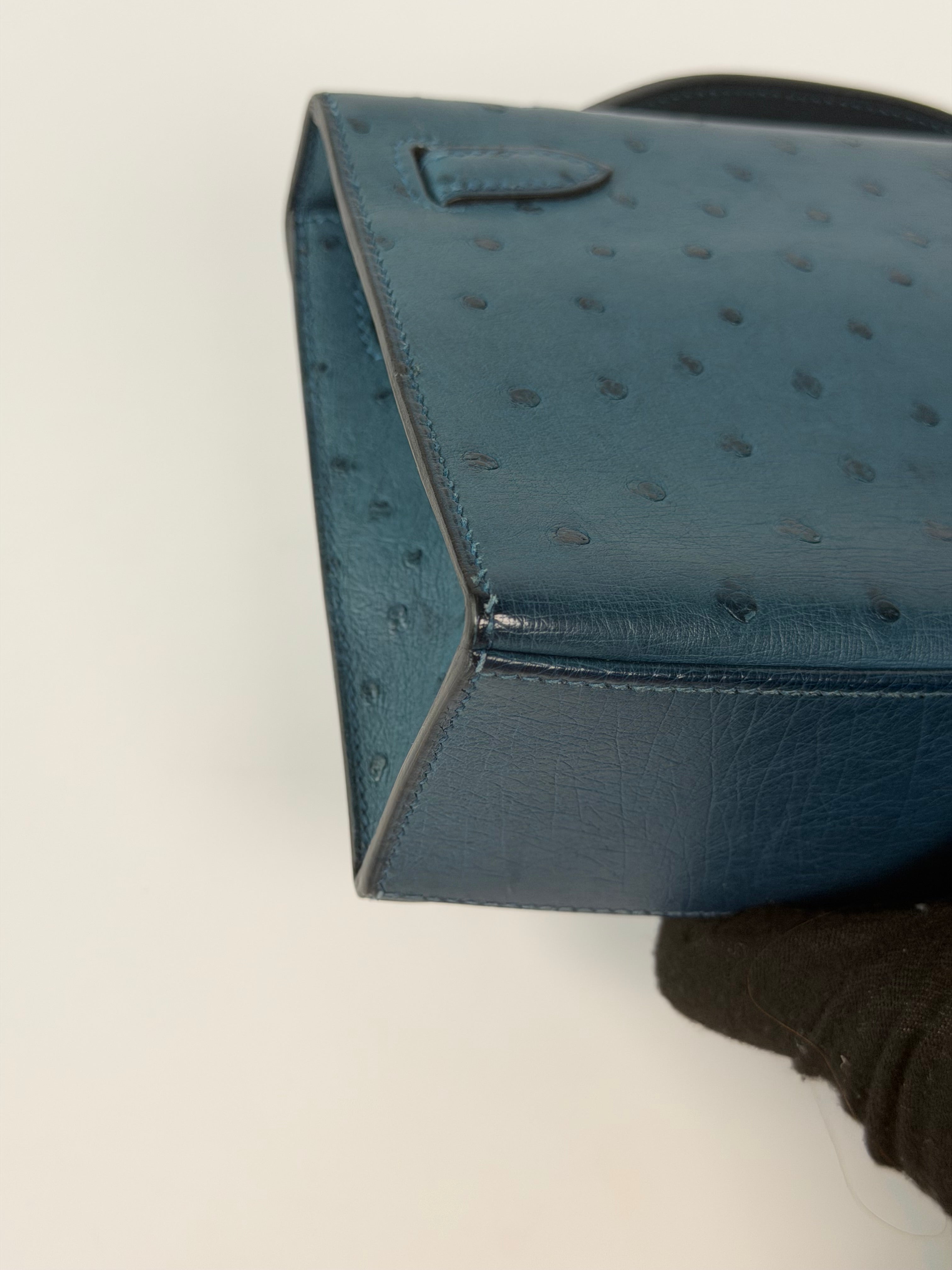 Hermés Kelly Pochette In Colvert Ostrich With Gold Hardware