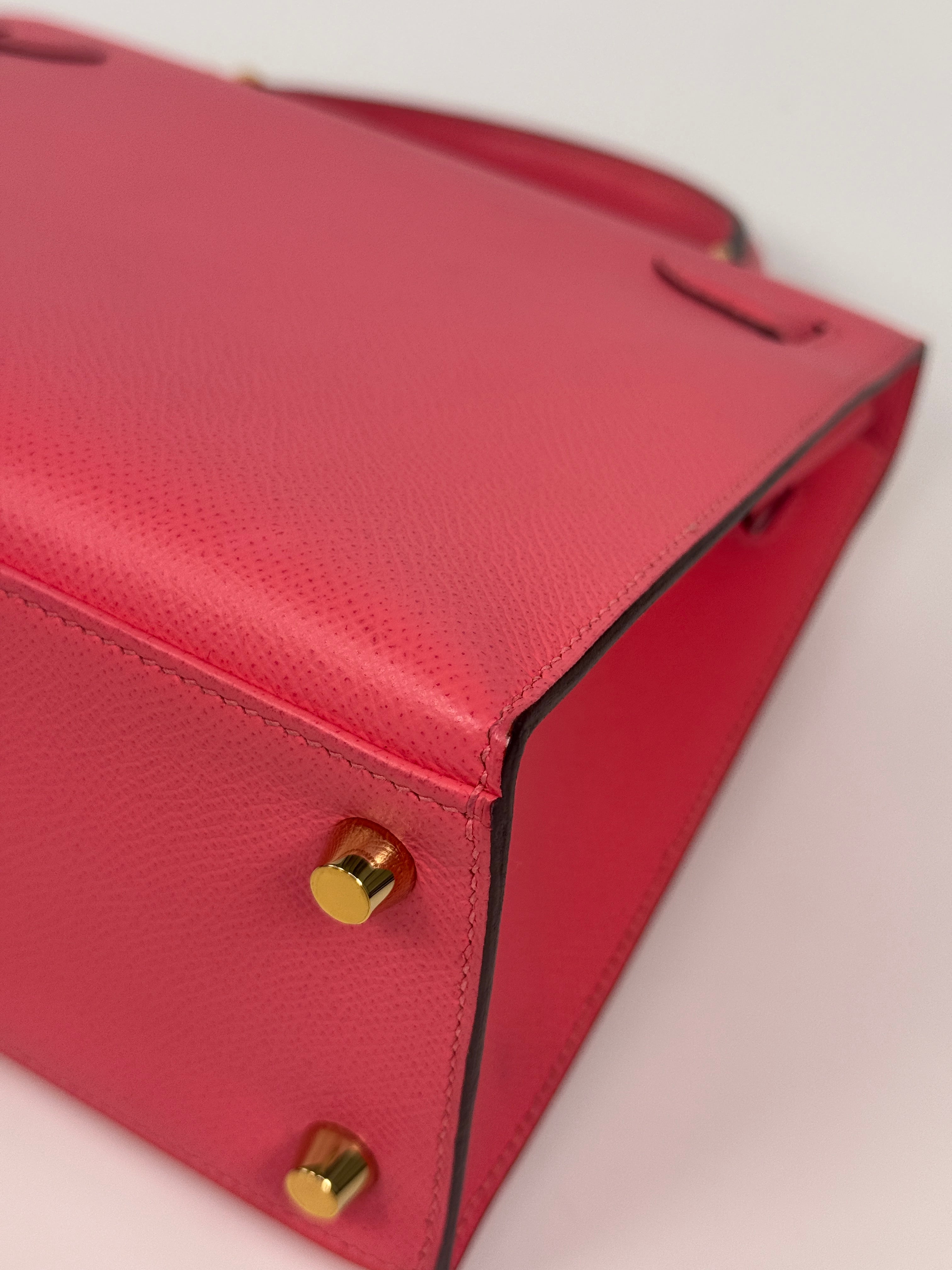 Hermès Kelly 25 In Rose Azalea Epsom Leather With Gold Hardware