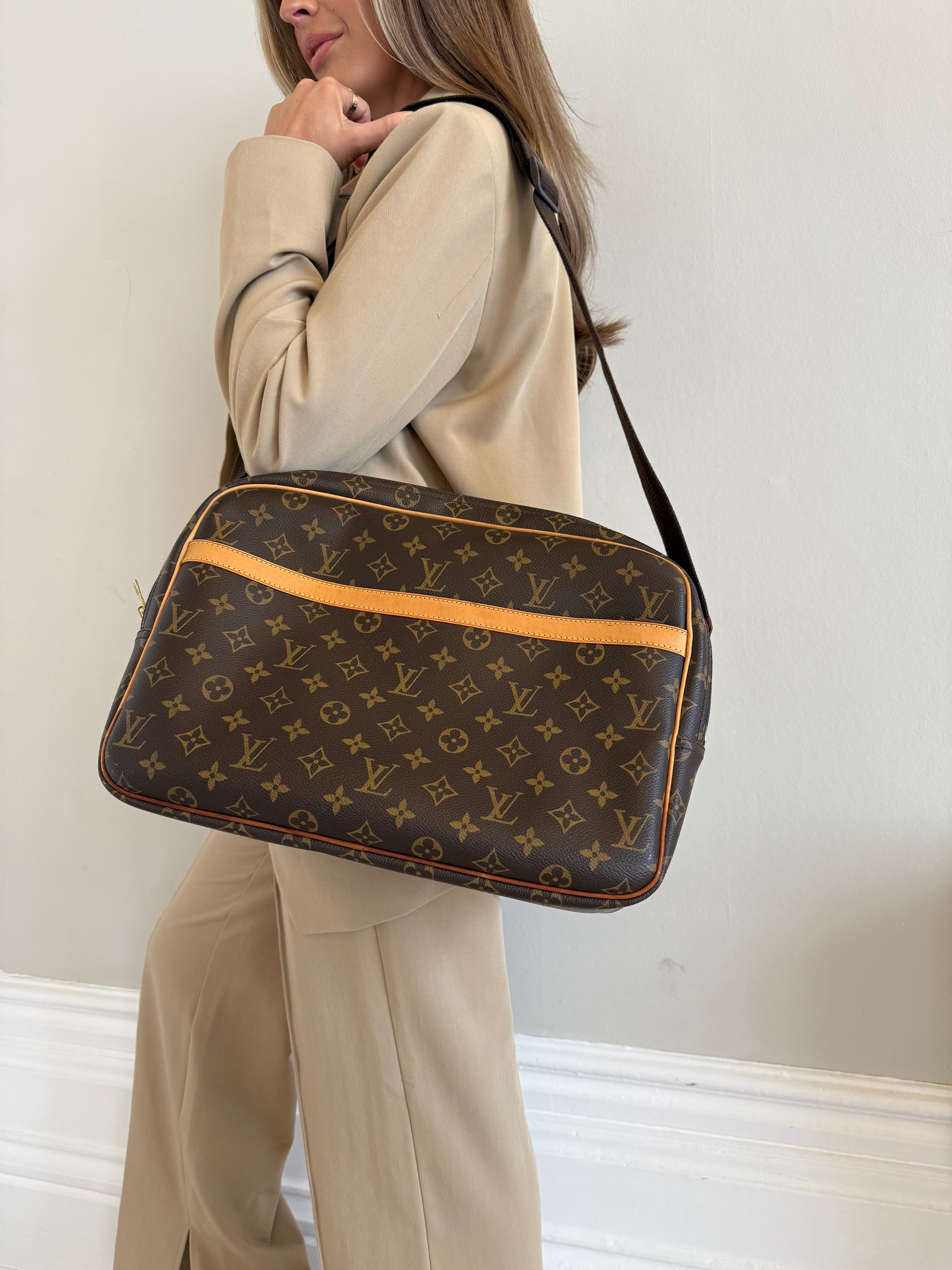 Louis Vuitton GM Monogram Reporter Bag