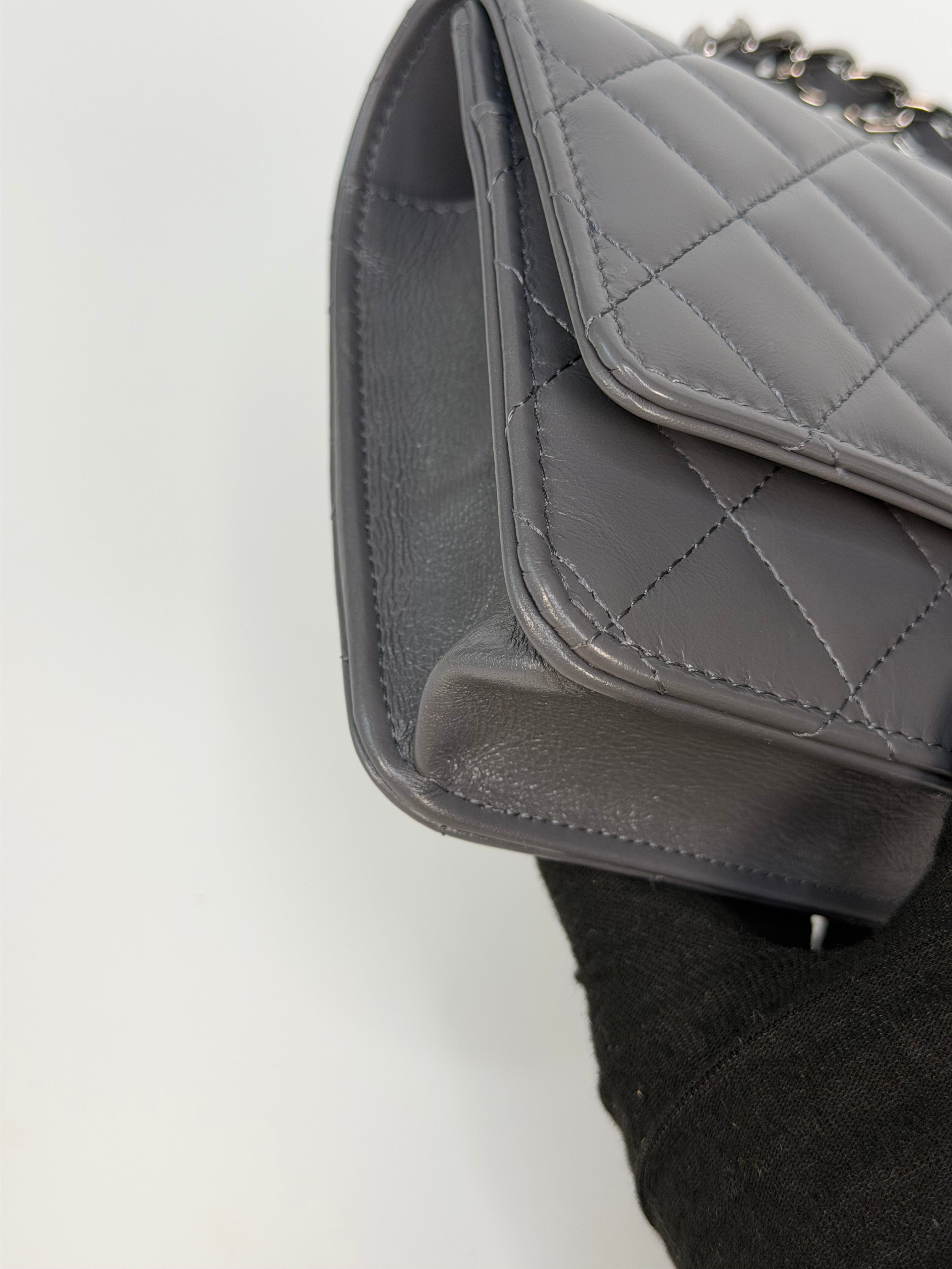 Chanel Wallet On Chain Top Handle In Grey Lambskin With Ruthenium Hardware. Authentic and preloved in excellent condition. 100% guarantee