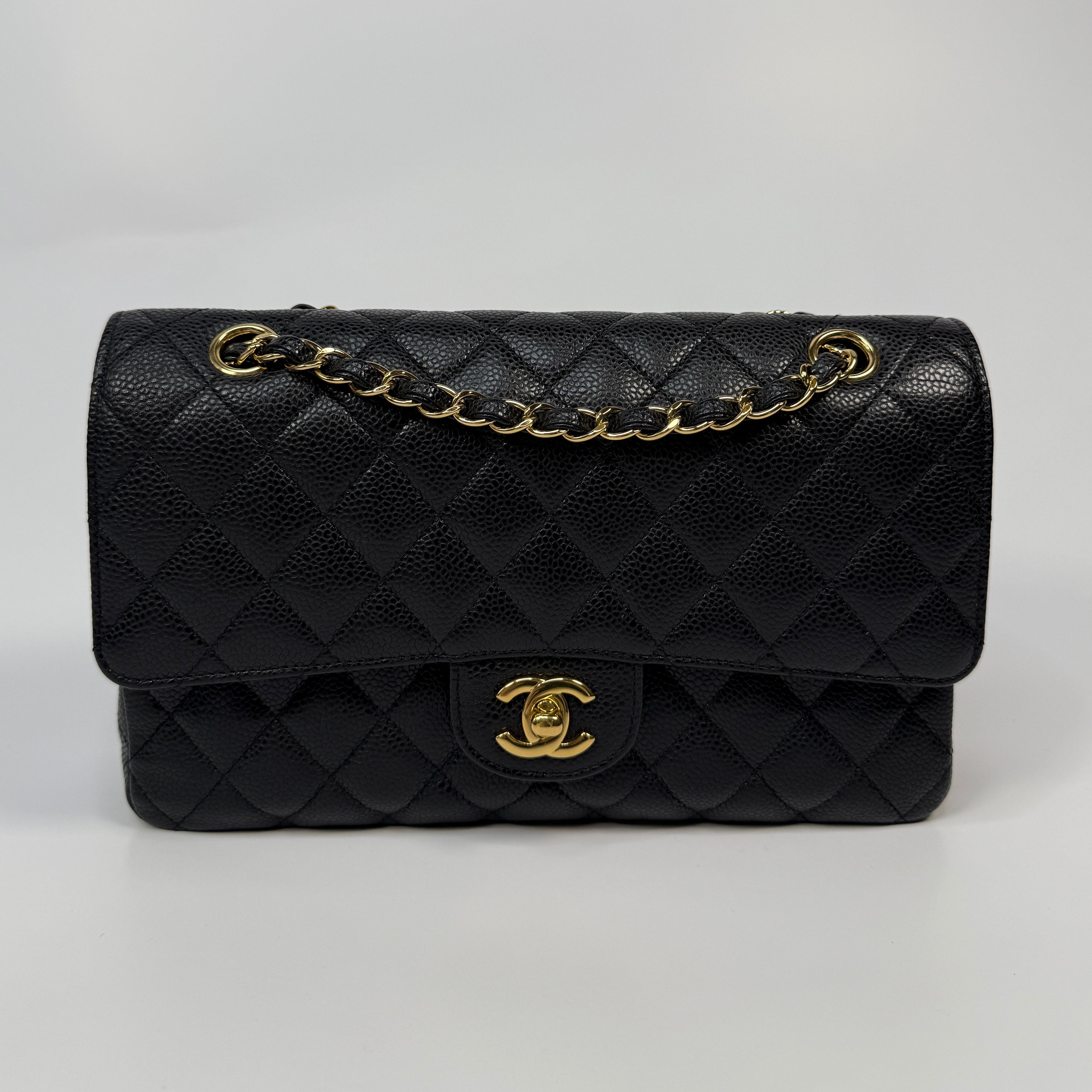 Chanel Medium Classic Double Flap Black Caviar With GHW
