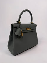 Hermès Kelly 25 In Vert Amande Togo Leather With GHW