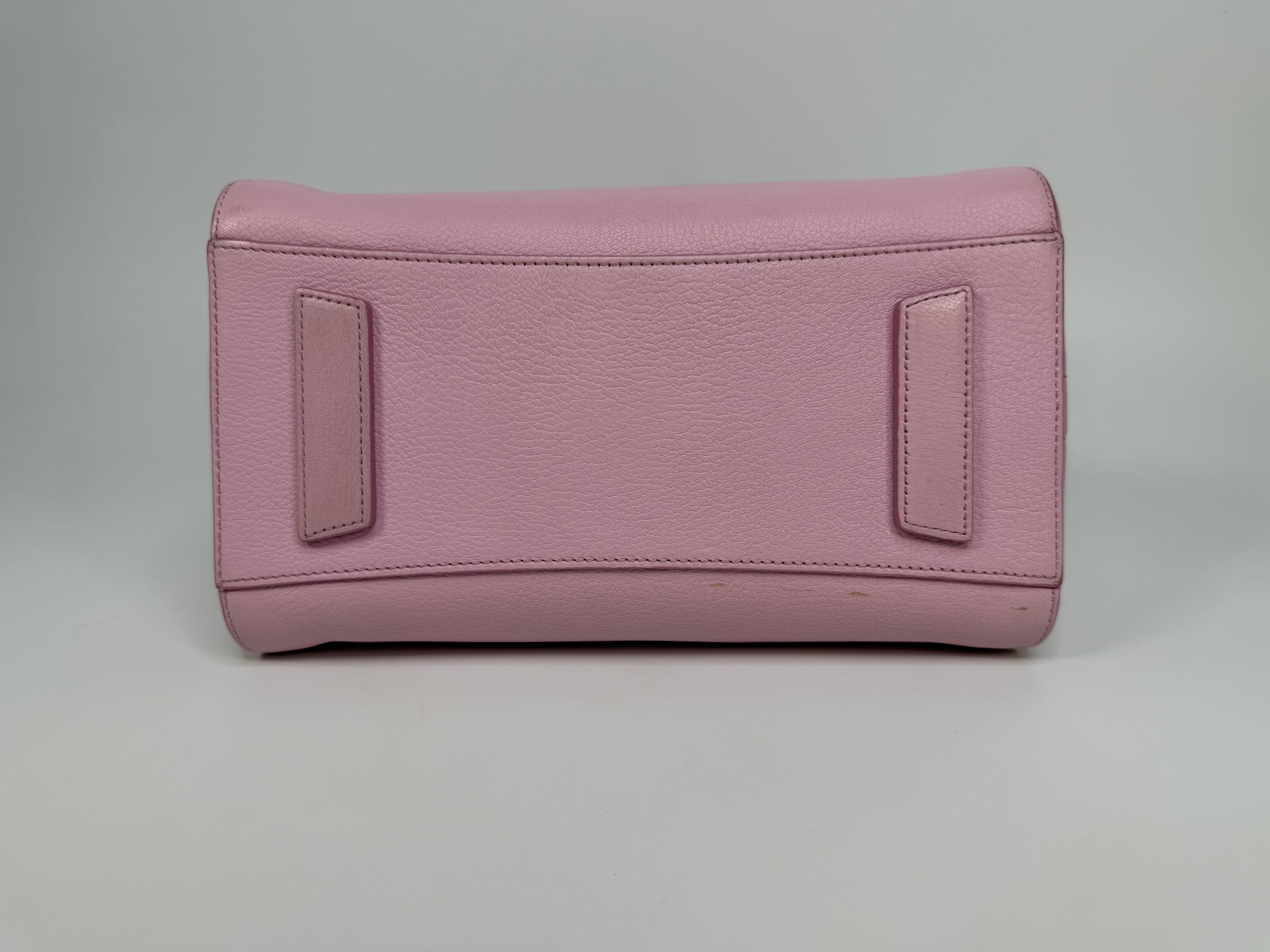 Givenchy Antigona In Pink Goatskin Leather With Silver Hardware. Authentic and preloved in very good condition.