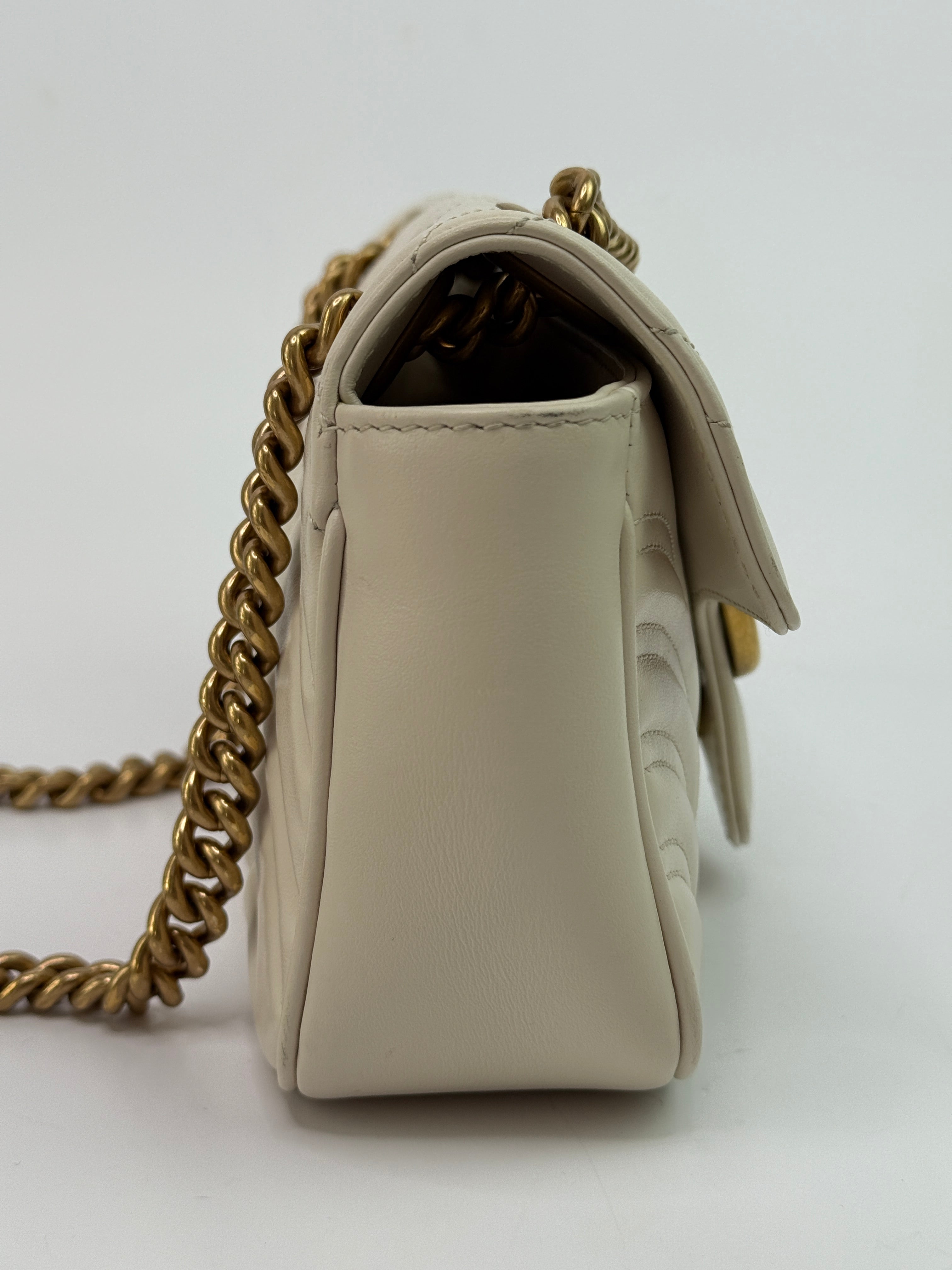 Gucci GG Small Marmont Matelasse Shoulder Bag