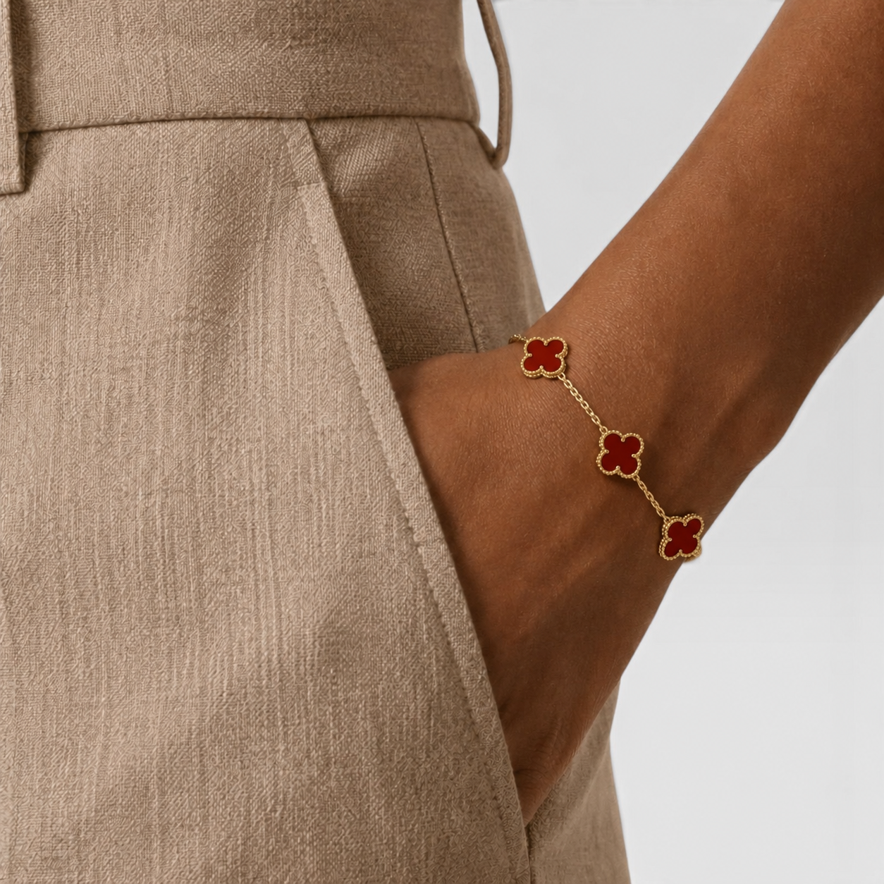 Van Cleef & Arpels Vintage Alhambra 5 Motif Bracelet In Carnelian