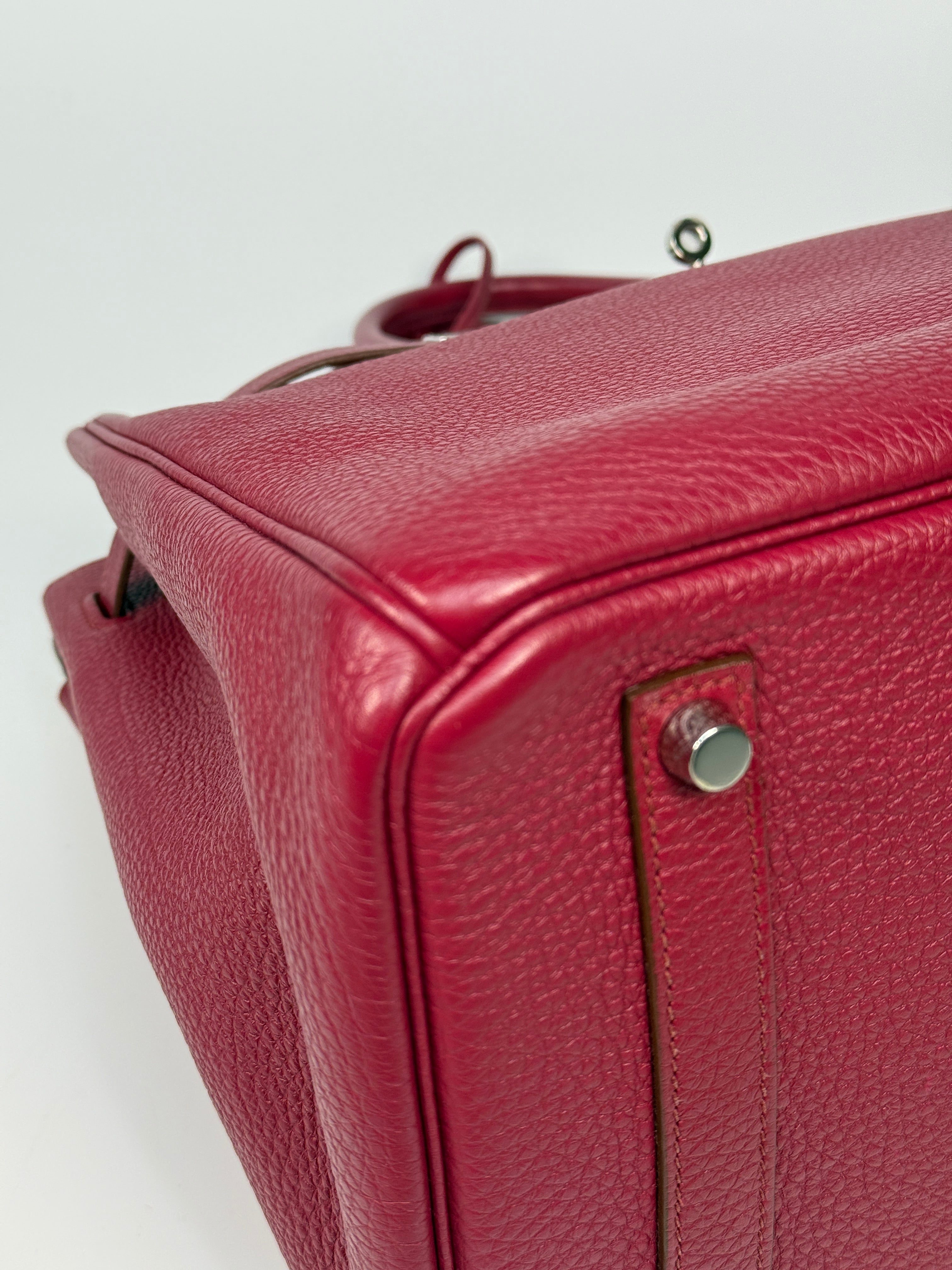 Hermès Birkin 35 In Rouge Grenet With Palladium Hardware
Authentic Pre Loved Verified by Luxe Cheshire Trusted Designer resale