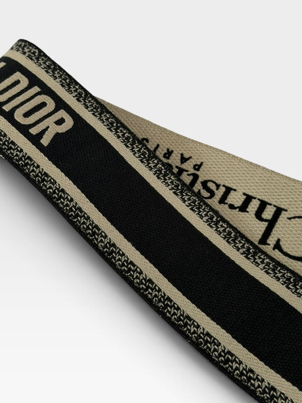 Christian Dior Shoulder Strap 100% authentic and preloved in excellent condition