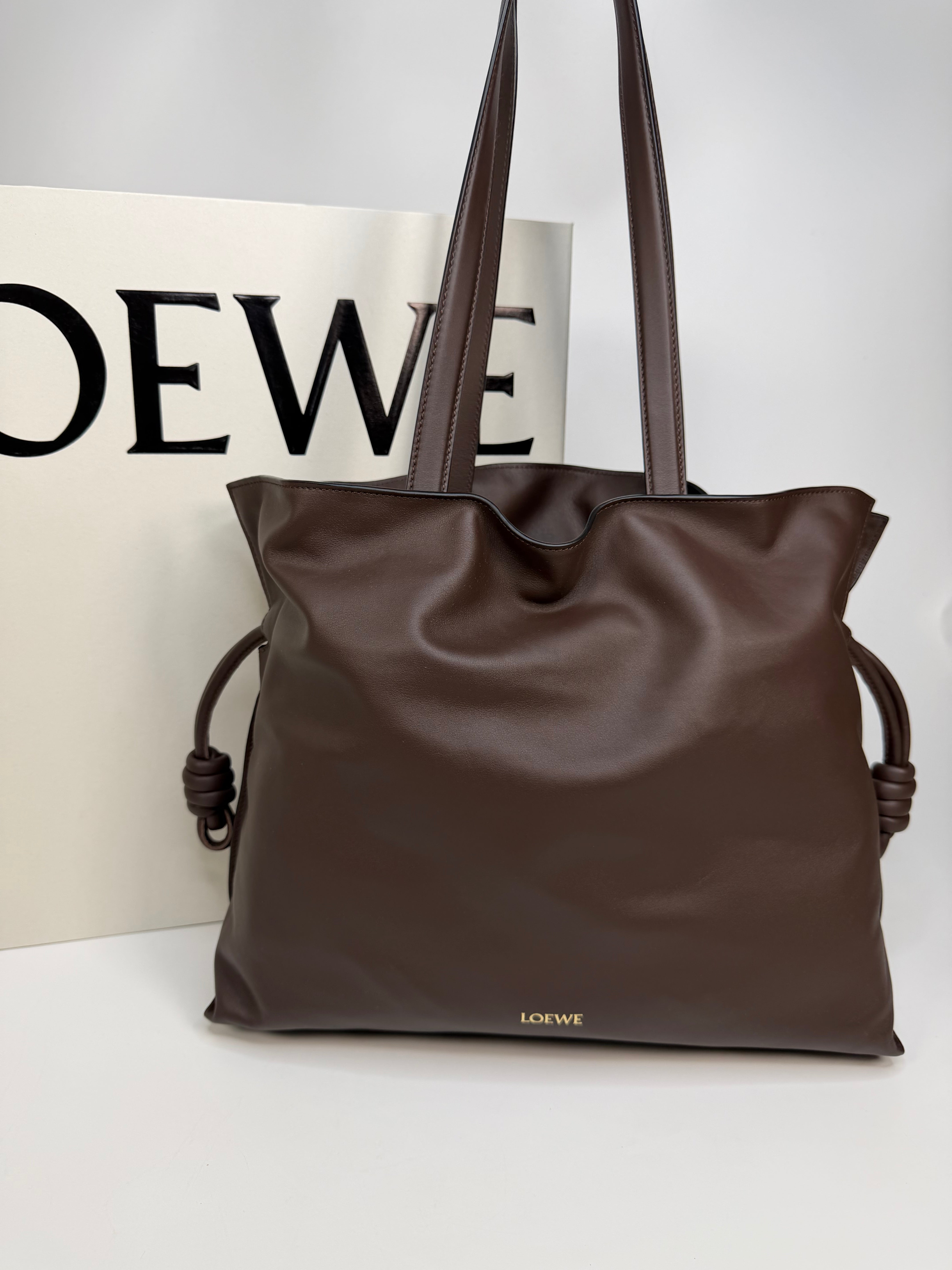 Loewe Large Flamenco Tote Bag In Chocolate Nappa With Gold Hardware. Authentic and preloved in excellent condition