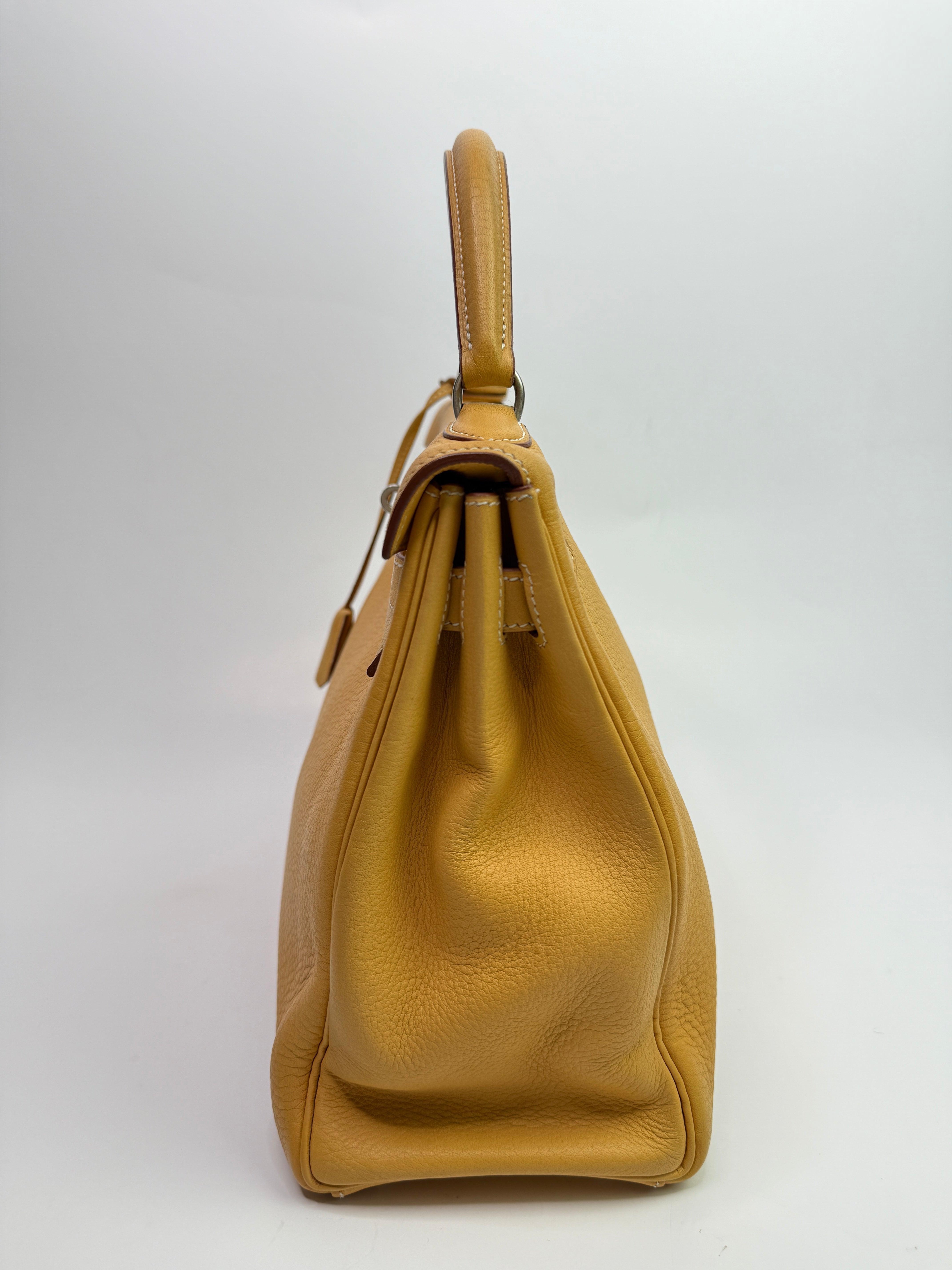 Hermès Kelly 32 Natural Sable Veau Taurillion Clemence Leather PHW