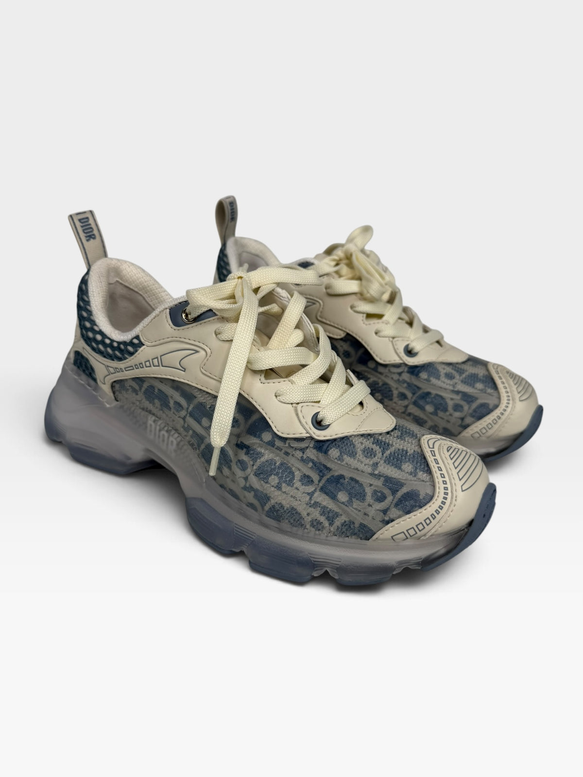 Christian Dior Vibe Sneakers In White & Chambray Blue Oblique (Size 36.5/UK3.5) 100% authentic and preloved in excellent condition