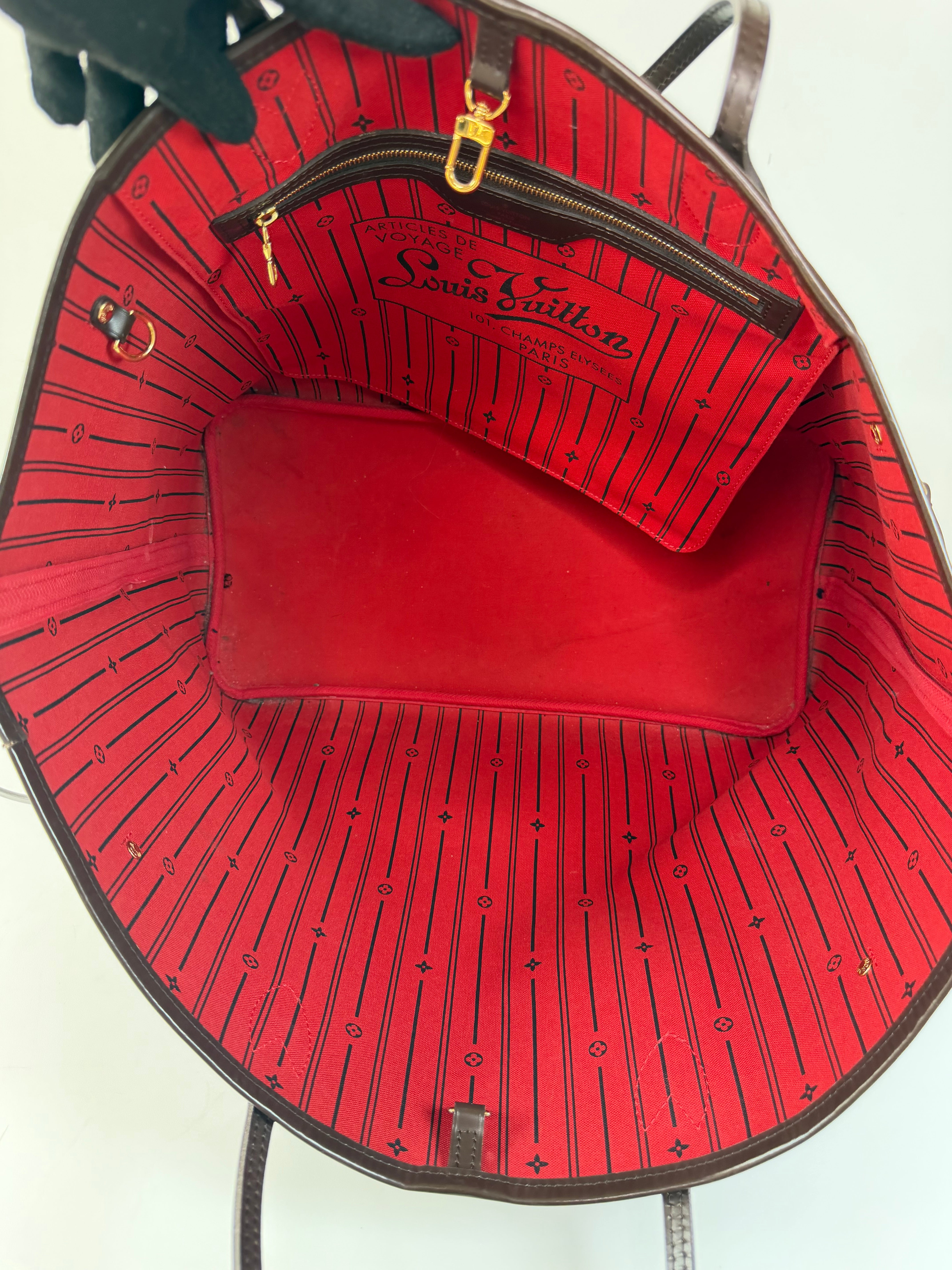Louis Vuitton Neverfull GM Tote In Damier Ebene Canvas 100% authentic and preloved in excellent condition